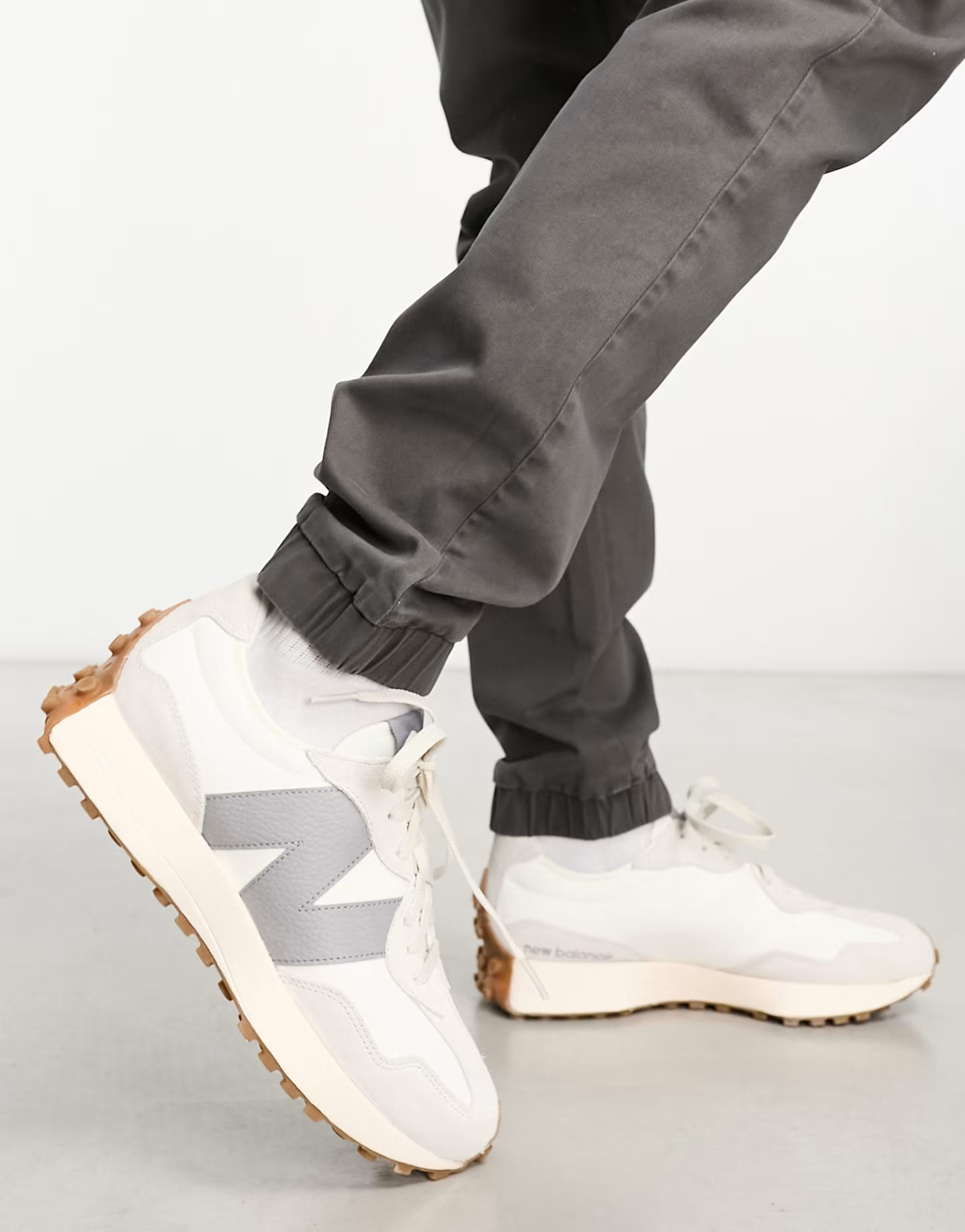 New Balance 327 sneakers in white & gray | ASOS (Global)