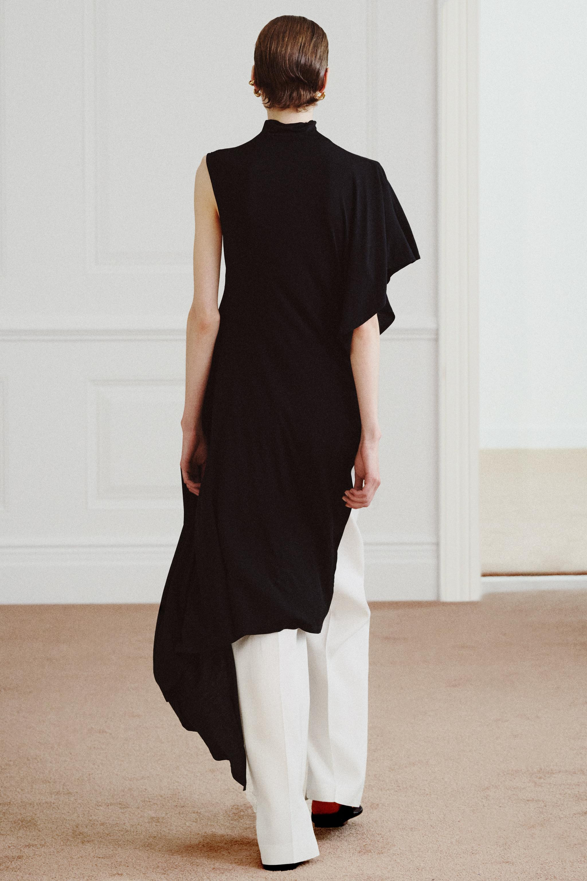 DRAPED ASYMMETRIC TOP | Zara US