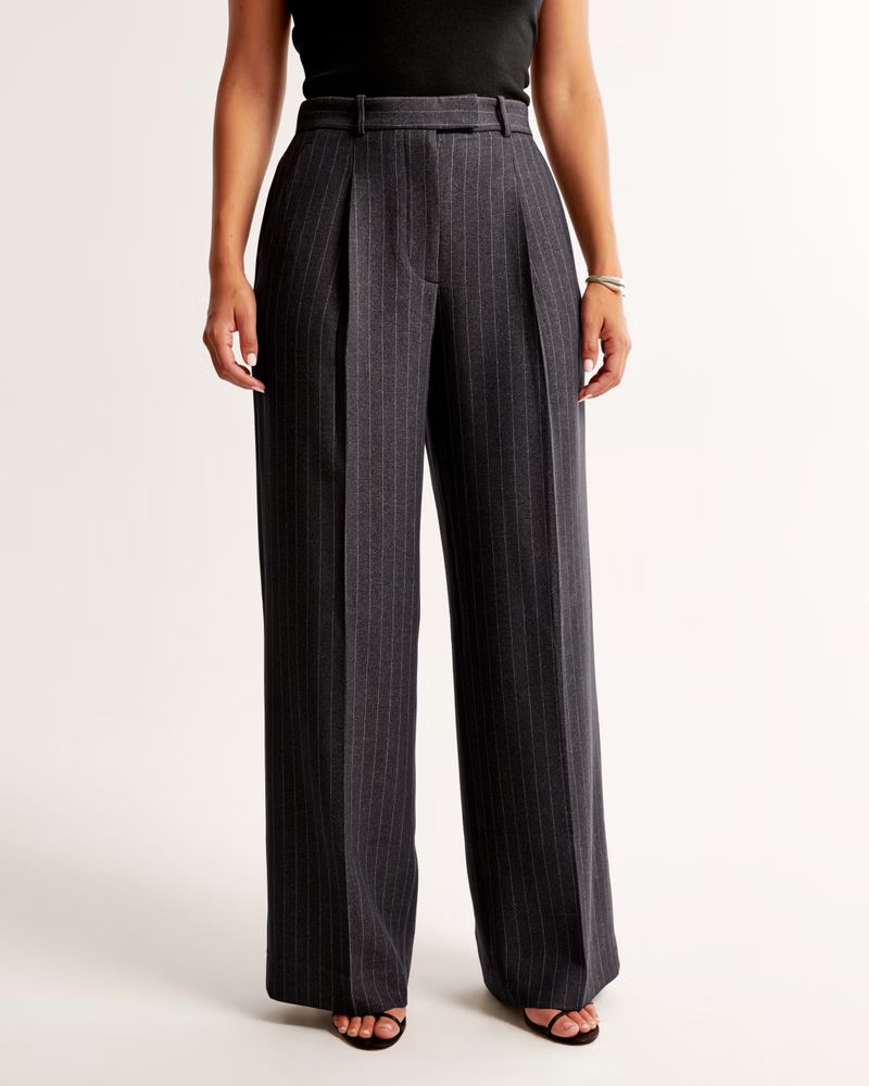 Curve Love A&F Harper Tailored Ultra-Wide Leg Pant | Abercrombie & Fitch (UK)