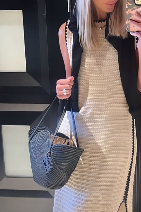 Gorgeous black straw tote 

#LTKStyleTip