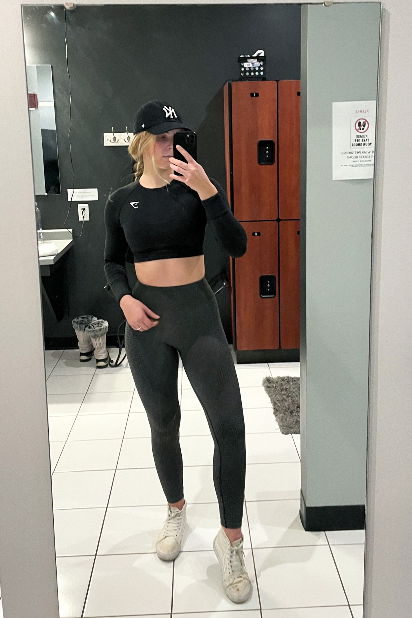 Leg day gym outfit 

#LTKunder100 #LTKfit