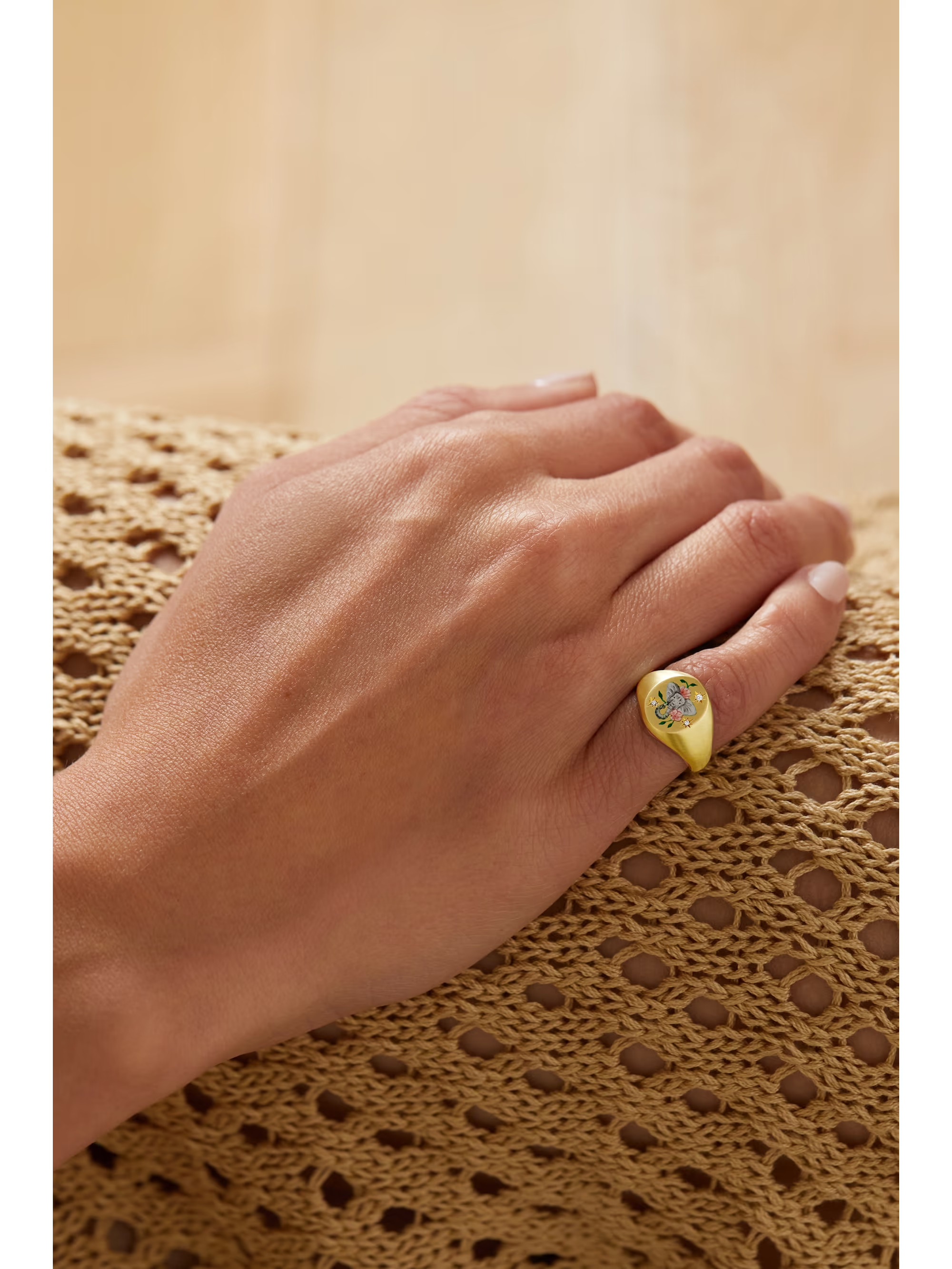The Elephant & Camellia 18-karat gold, enamel and diamond ring | NET-A-PORTER (UK & EU)