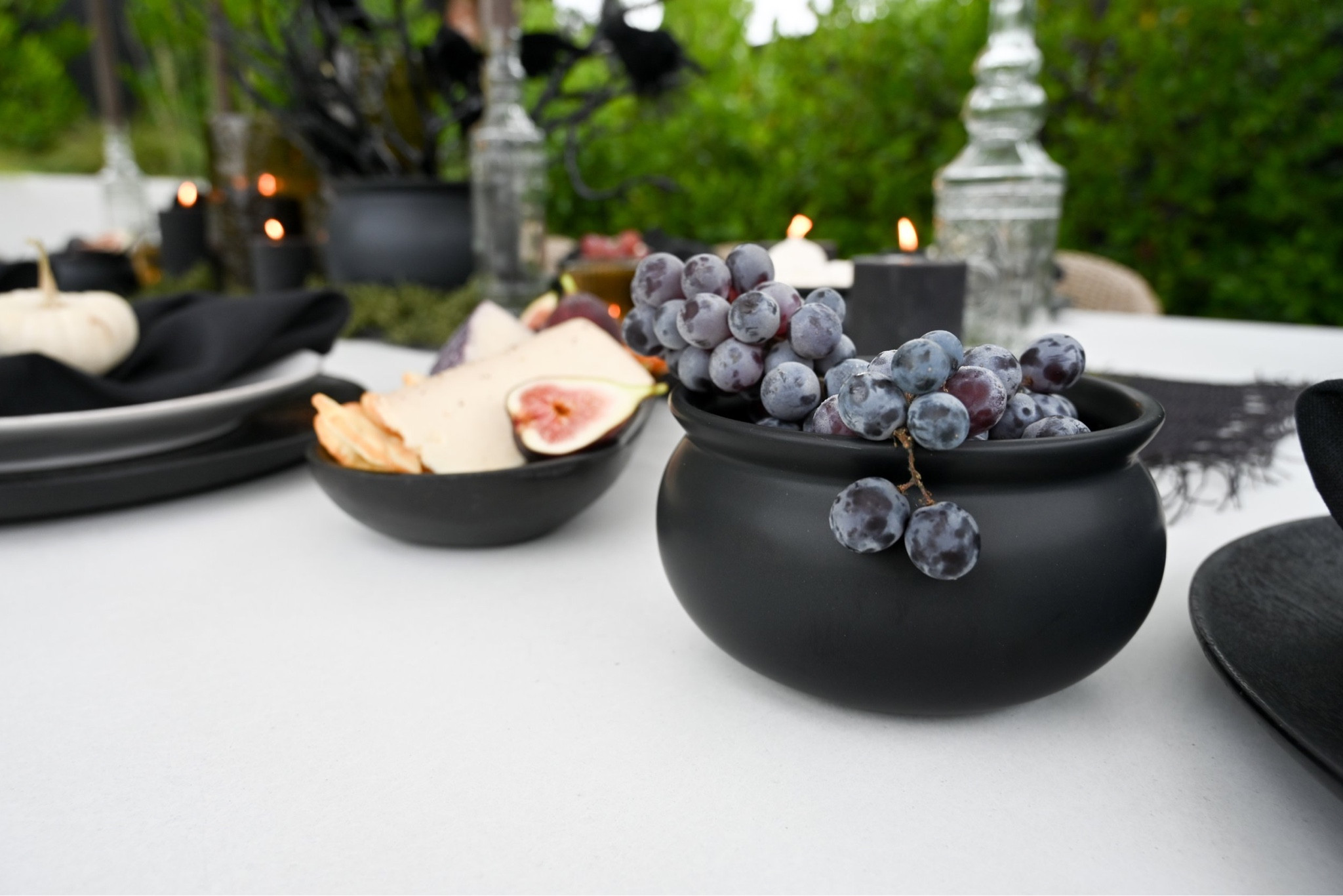 Halloween table

Halloween 2024 decor 
Fall decor 
Halloween decorations 
Halloween decor 


#LTKSeasonal #LTKStyleTip #LTKHome