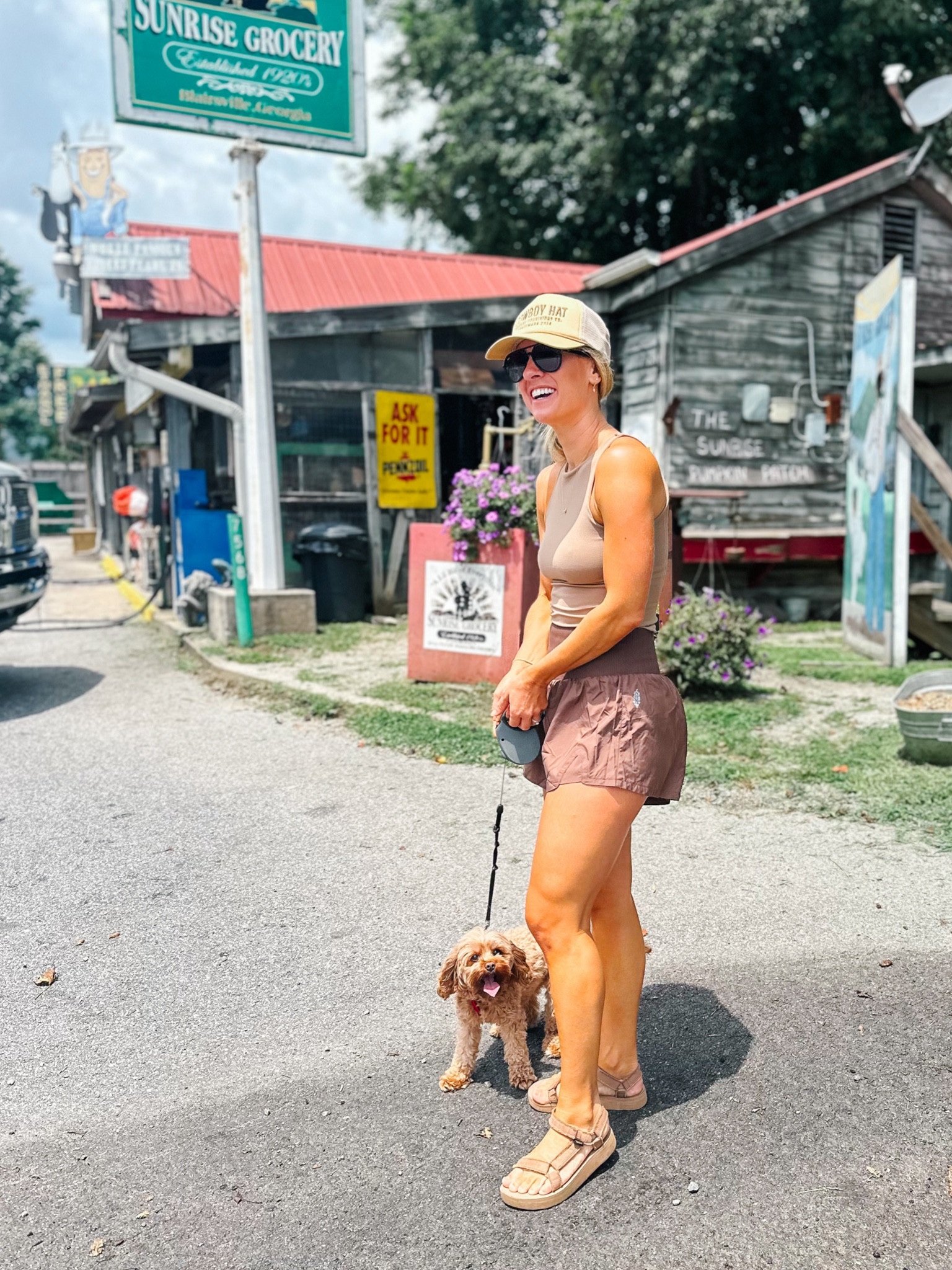 Free people tank medium and medium in shorts

#LTKActive #LTKFitness #LTKTravel
