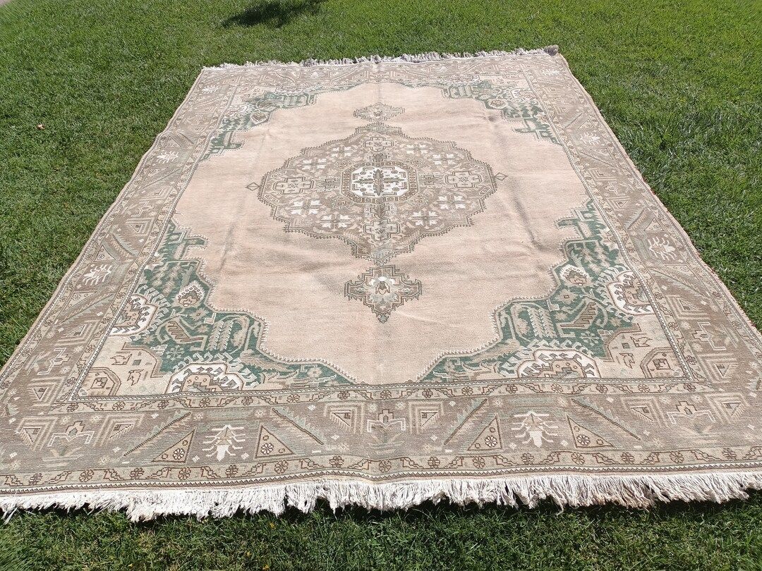 living room rug, oversize vintage rug, hand knotted rug, fringed rug, eclectic rug, turkish rug, woo | Etsy (US)