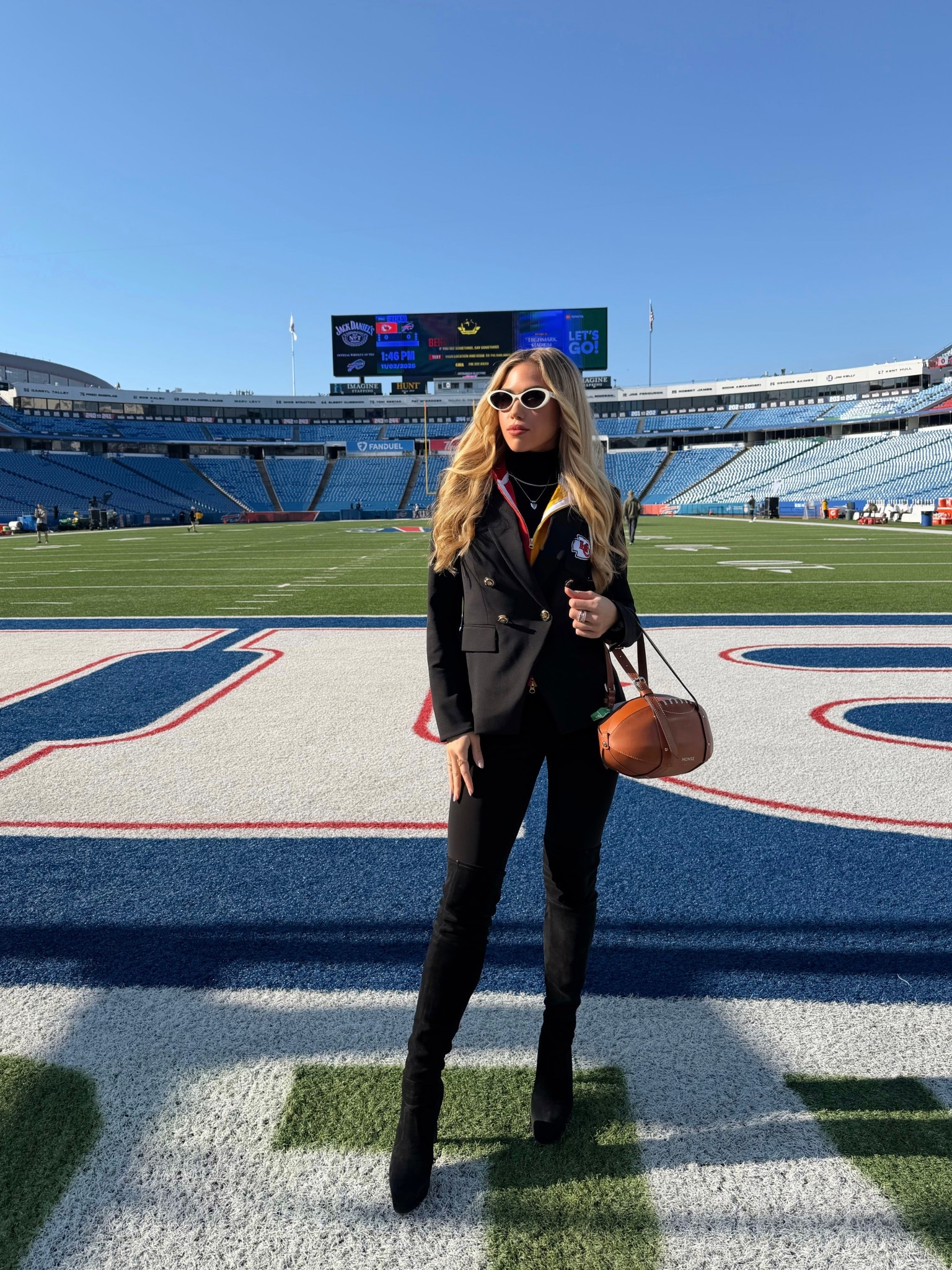The game day look 🫶🏼🏈football

#LTKWorkwear #LTKSeasonal #LTKHoliday