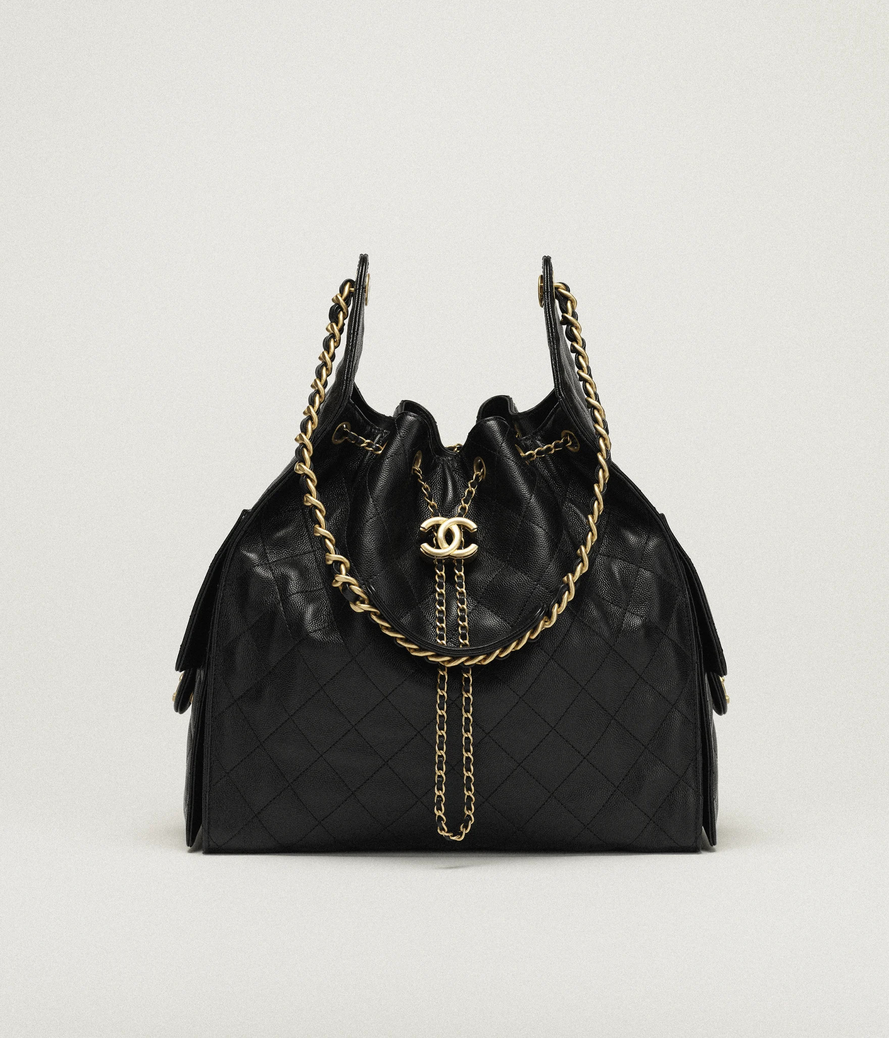 Chanel 25 medium handbag, Grained calfskin & gold-tone metal, black — Fashion | CHANEL | Chanel, Inc. (US)