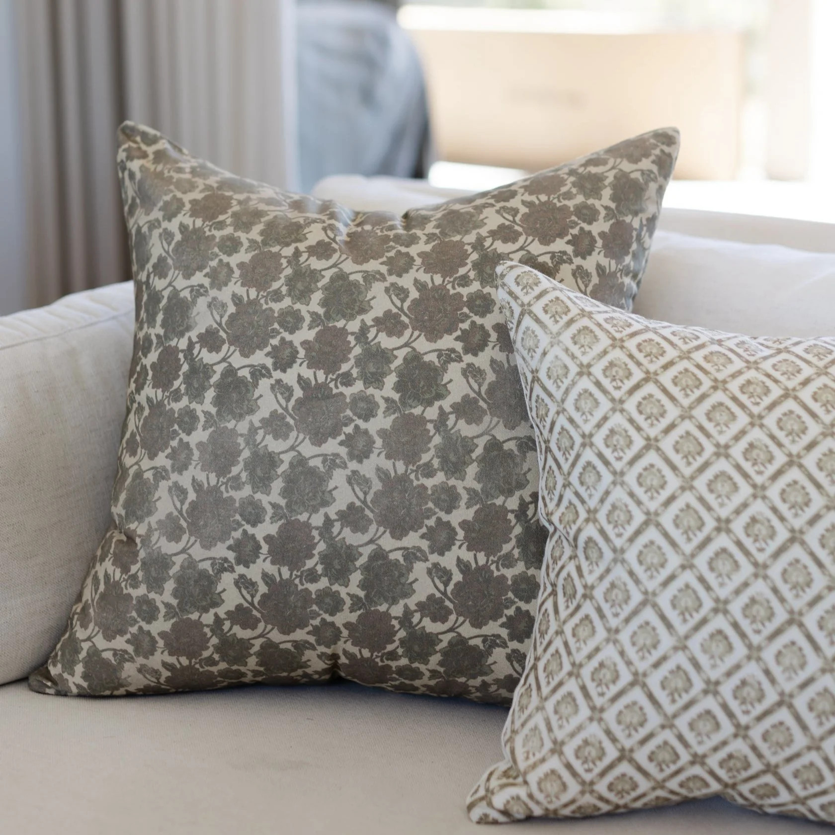 Nora - 18" | 22" | Woven Nook