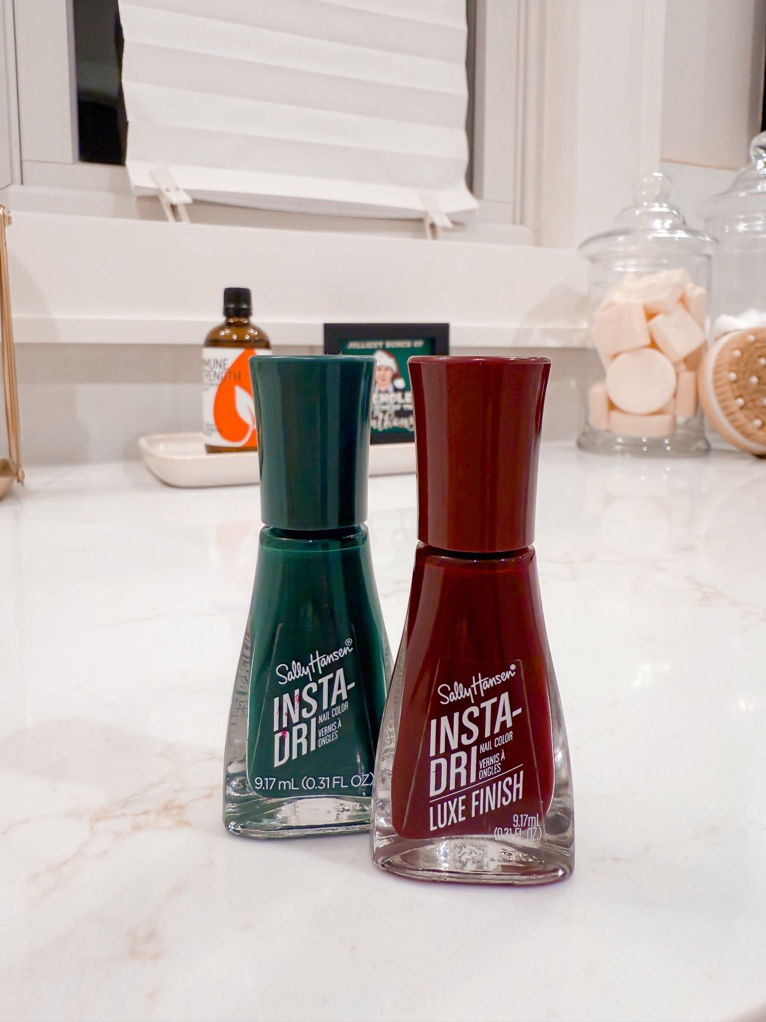 Holiday nail colors and they dry super quick! The green is Chill Out and the red is Pomp & Plum

#LTKgrwm #LTKselfcare #LTKBeauty