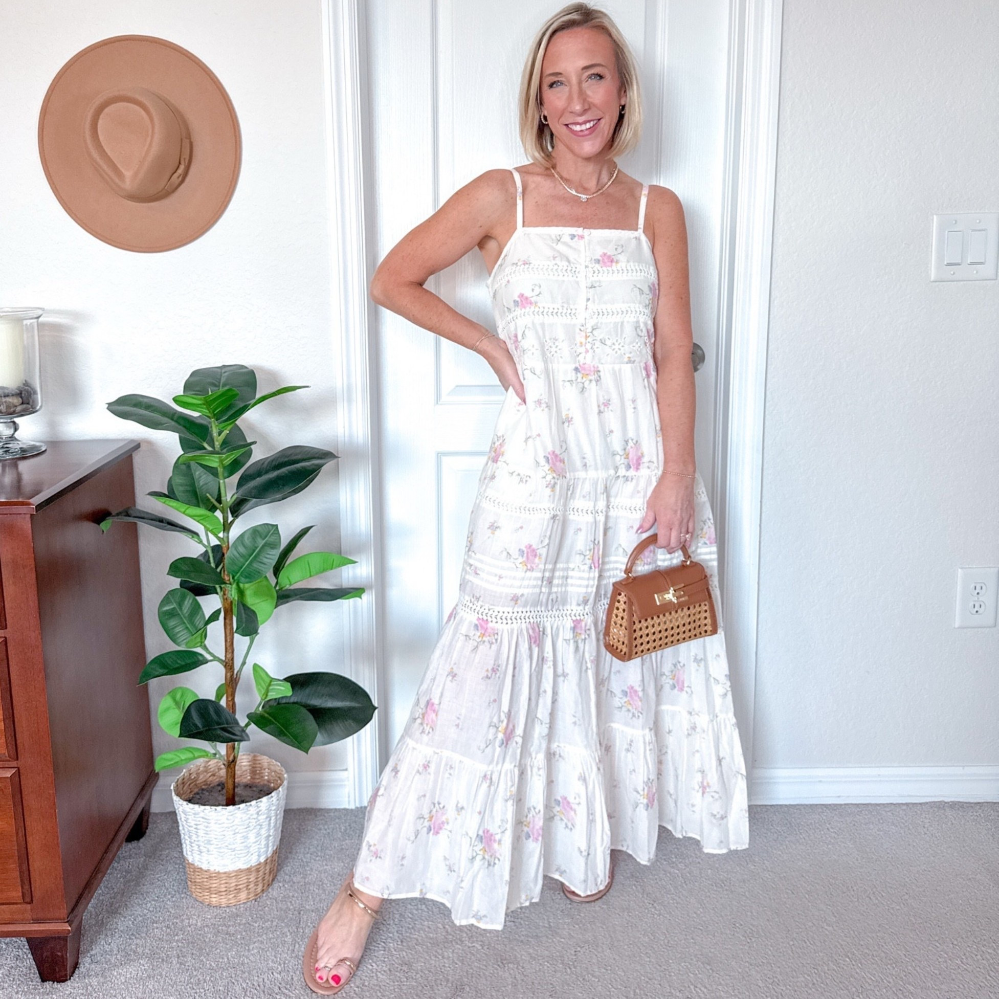 One Dress - 6 outfits: Floral Lace Maxi A-Line Dress - size XS. 

#LTKOver40#LTKSeasonal 

 