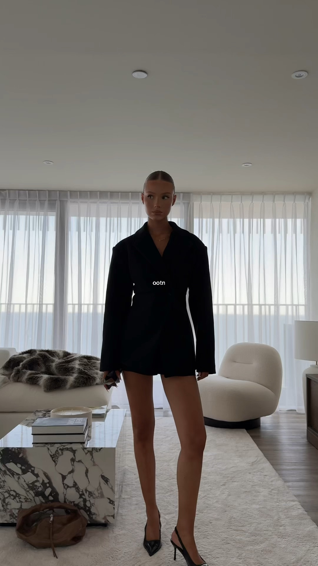 all black outfits >>