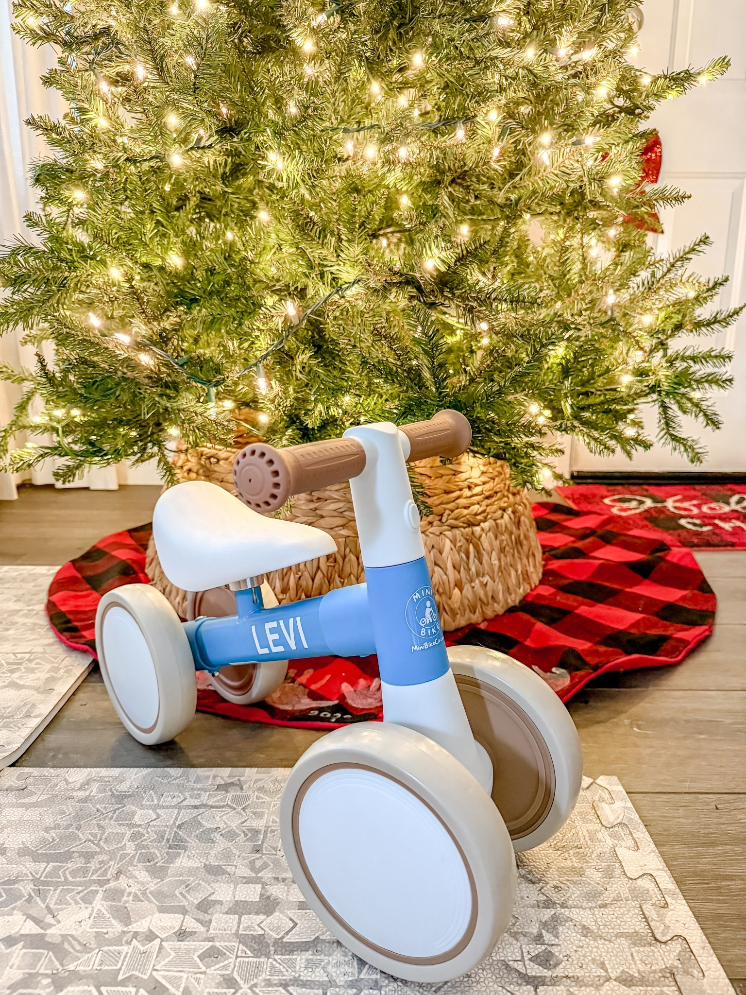 Baby’s first balance bike🥹 Perfect for infants for Christmas!



#LTKGiftGuide #LTKBaby #LTKHoliday
