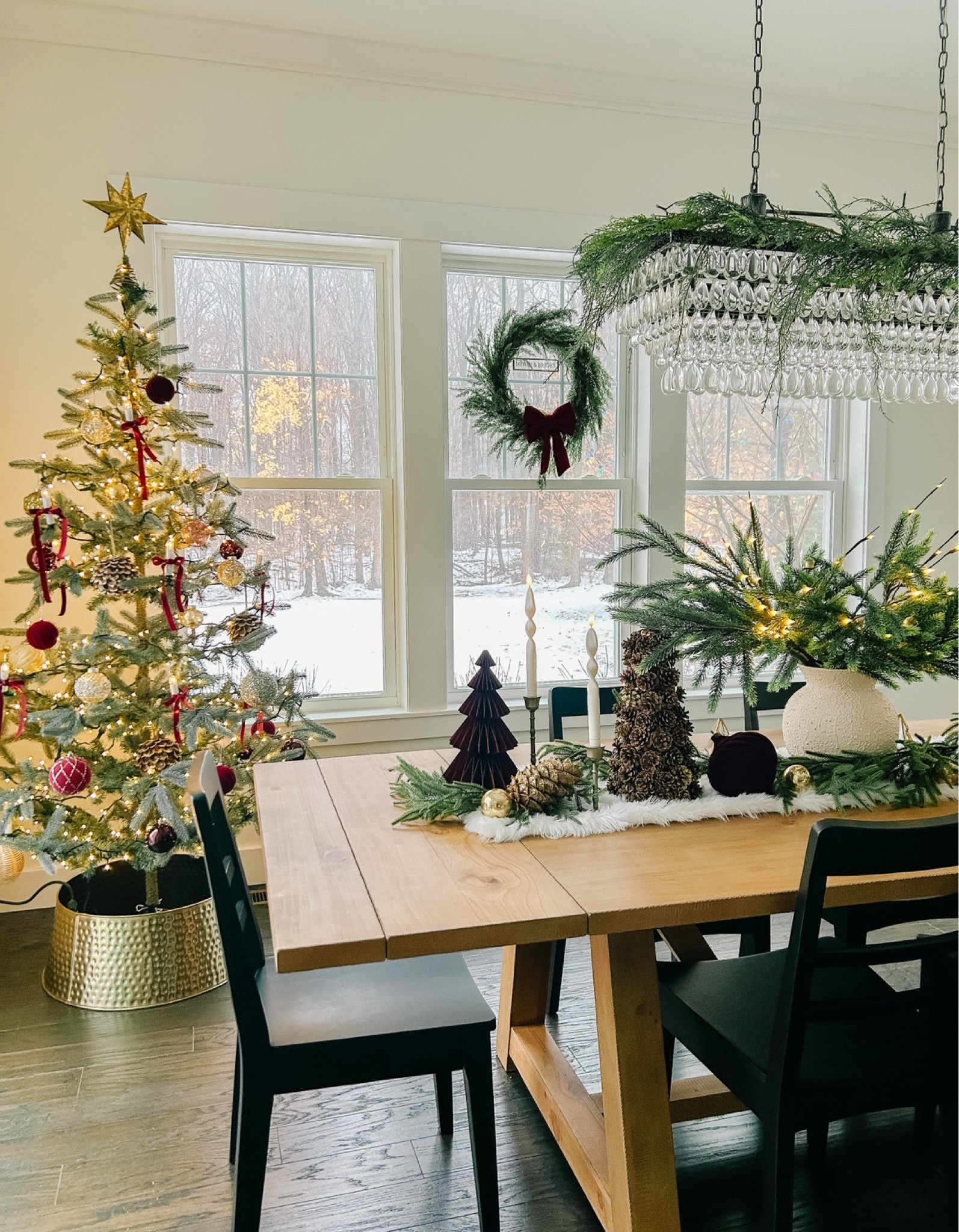 Holiday Tablescape! 

#LTKHoliday #LTKSeasonal #LTKCyberWeek