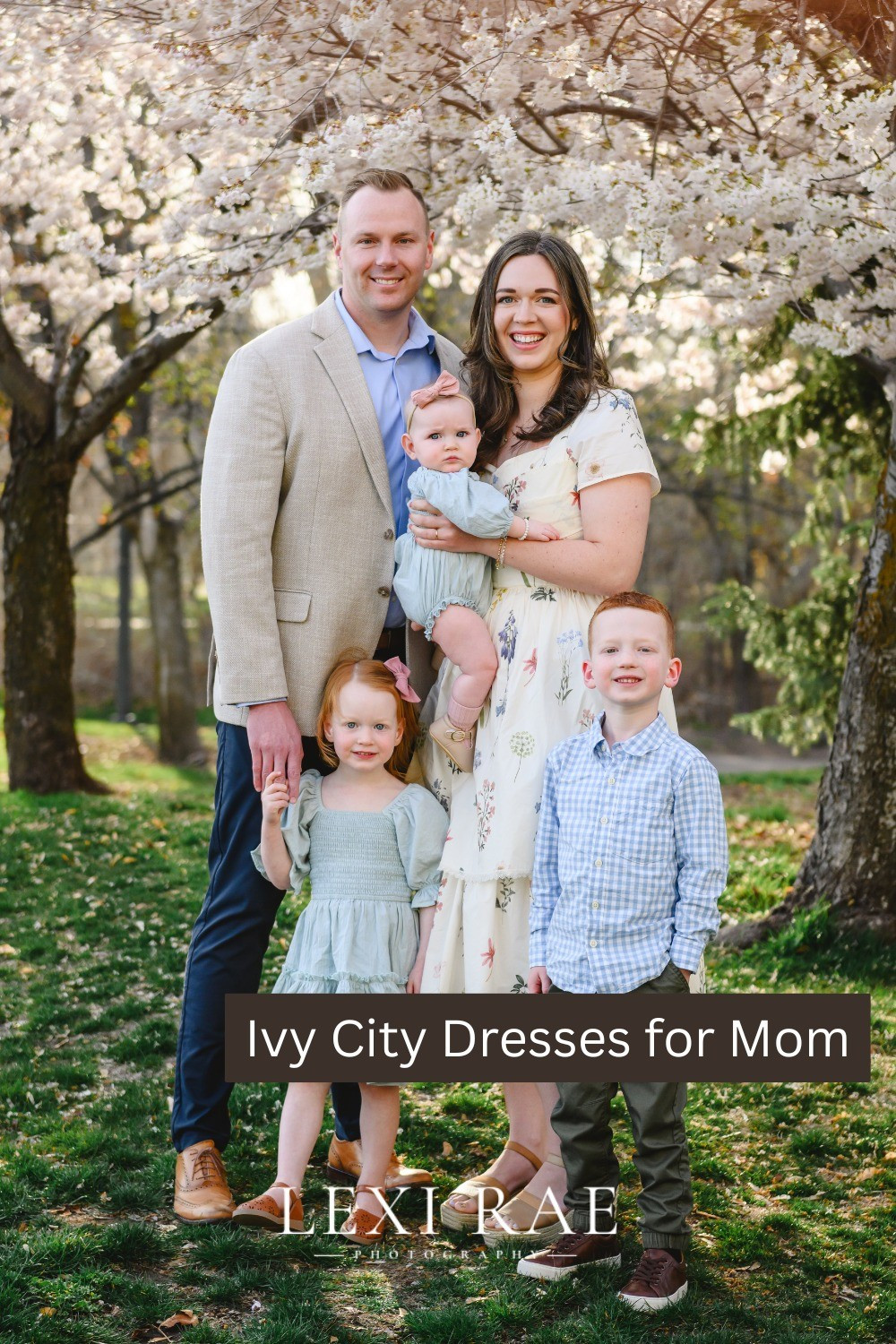 Ivy City is one of my favorite places to shop for coordinating family outfits. Here are my favorites for mom!

#LTKFamily