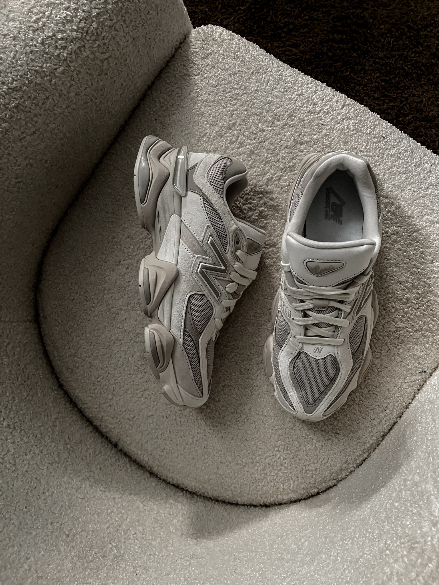 𝒩𝑒𝓌 𝐵𝒶𝓁𝒶𝓃𝒸𝑒 9060
𝐻𝑖 𝐹𝑟𝑖𝑒𝑛𝑑𝑠! 𝑇𝘩𝑎𝑛𝑘 𝑦𝑜𝑢 𝑓𝑜𝑟 𝑏𝑒𝑖𝑛𝑔 𝘩𝑒𝑟𝑒♥️
These are absolutely the most comfortable sneakers I own! Love new balances! 

#LTKOver40 #LTKBacktoSchool #LTKShoeCrush