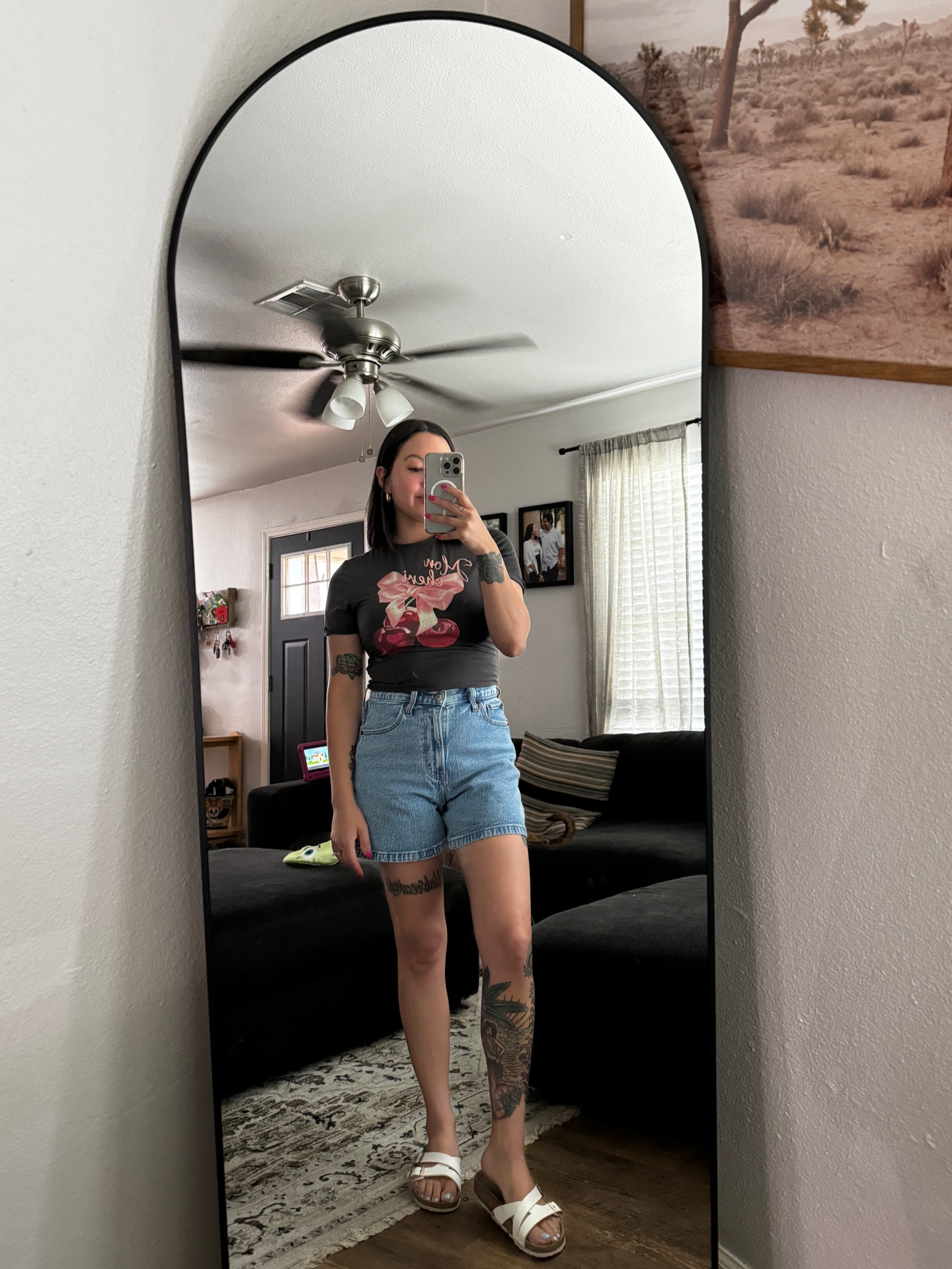 Another casual ootd with Abercrombie high waisted mom shorts ❤️☀️

#LTKStyleTip #LTKSummerSales #LTKU