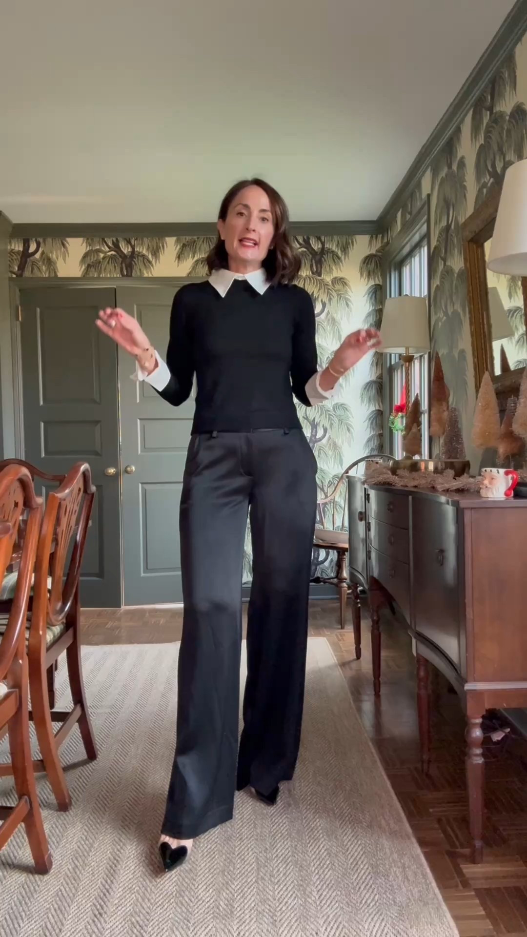 Everything I’m wearing is 25% off. These @aliceandolivia pants are the most flattering pants. They will make your legs look so long and they are so comfortable. I matched them with two @aliceandolivia tops and this beautiful jacket. Everything I’m wearing is 25% off 11/24 - 12/2.