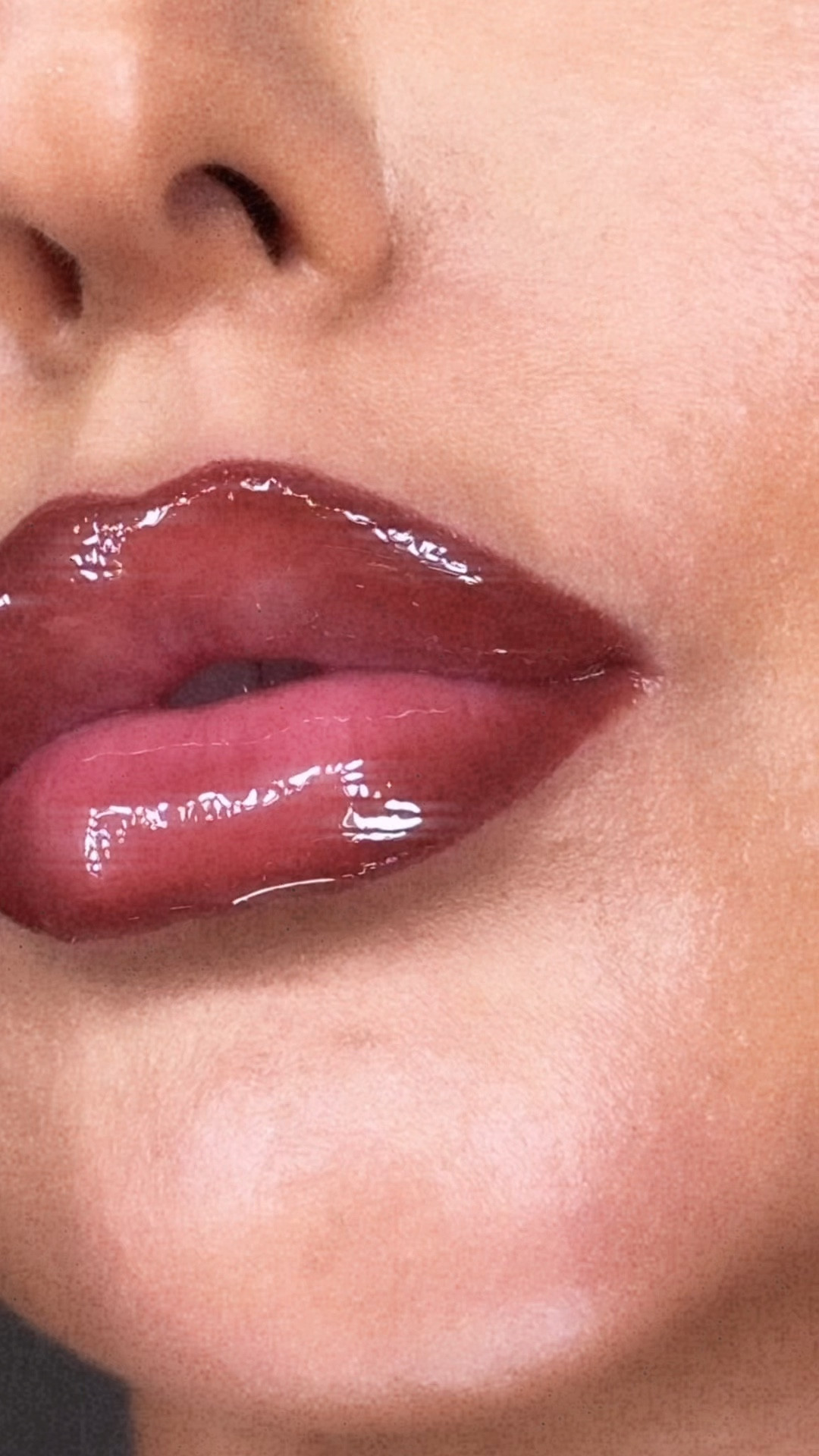 The second lip liner shade used is “Plum”, the link doesn’t select it automatically. Seems like there’s a glitch. 

Lip combo, fall lip combo, glossy lip combo, fenty beauty, mac cosmetics 

#LTKBeauty