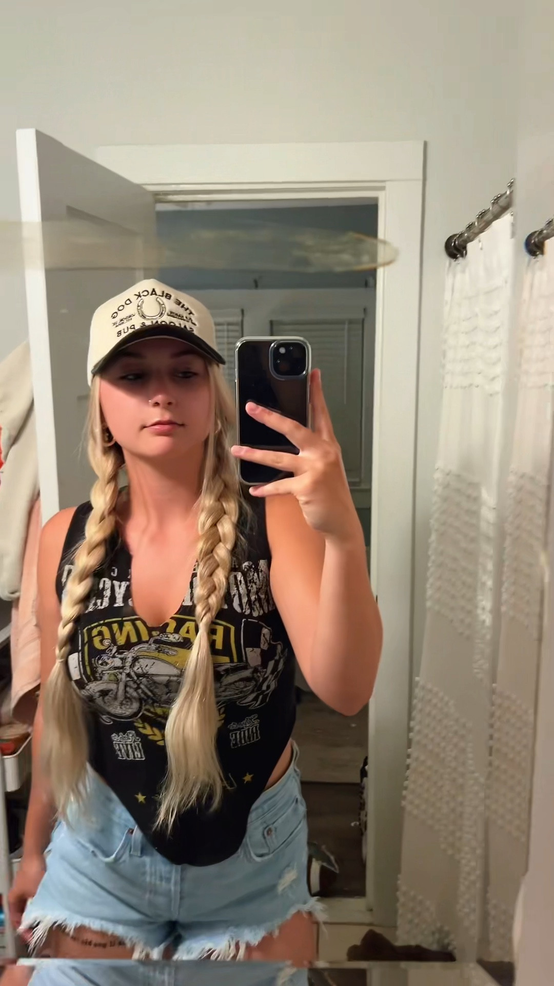 Tiktok ootd 

#LTKShoeCrush #LTKStyleTip #LTKSeasonal