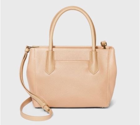 I love this taupe handbag from Target! Perfect purse for Fall 

#LTKSeasonal