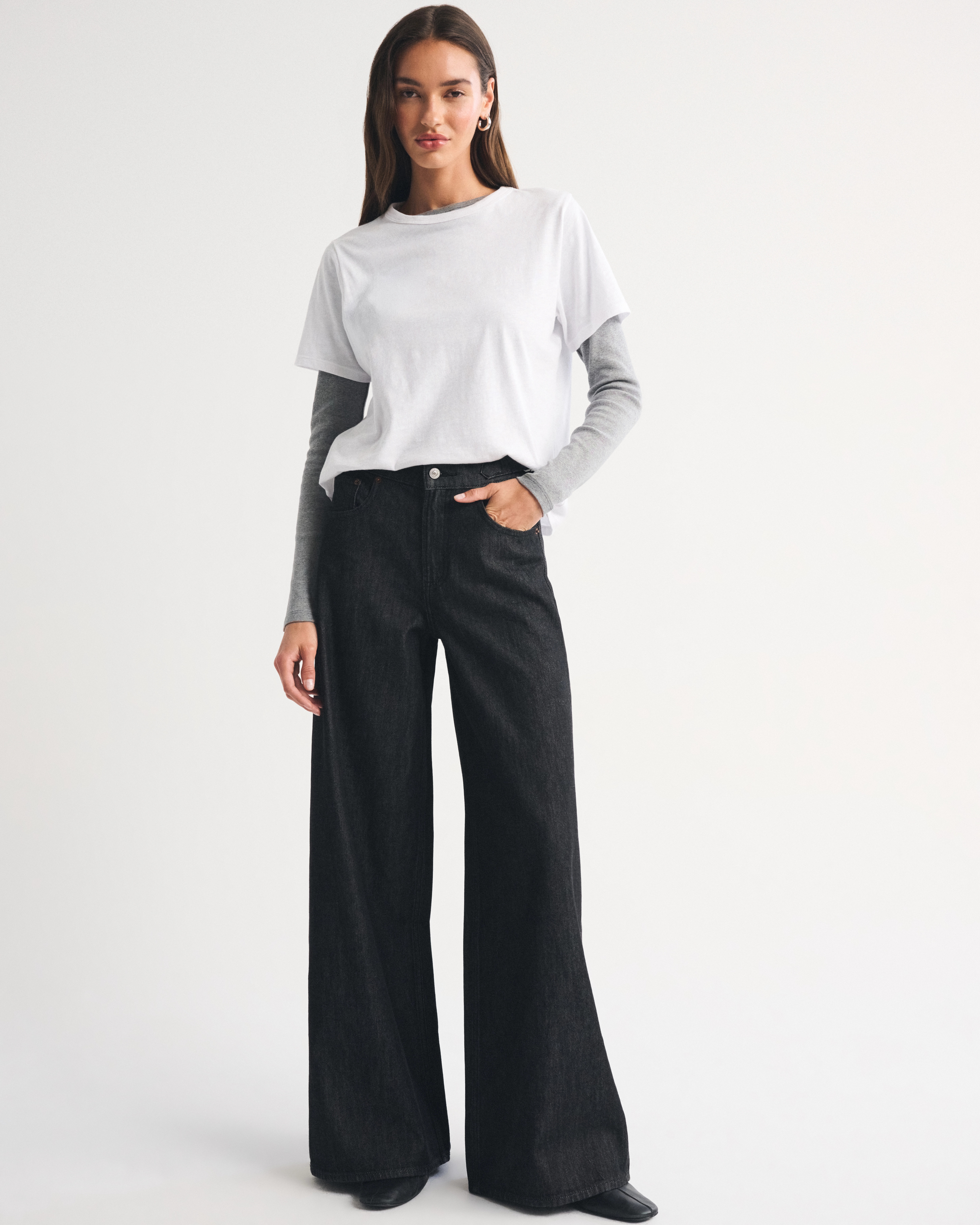 High Rise Ultra Wide Leg Jean | Abercrombie & Fitch (US)
