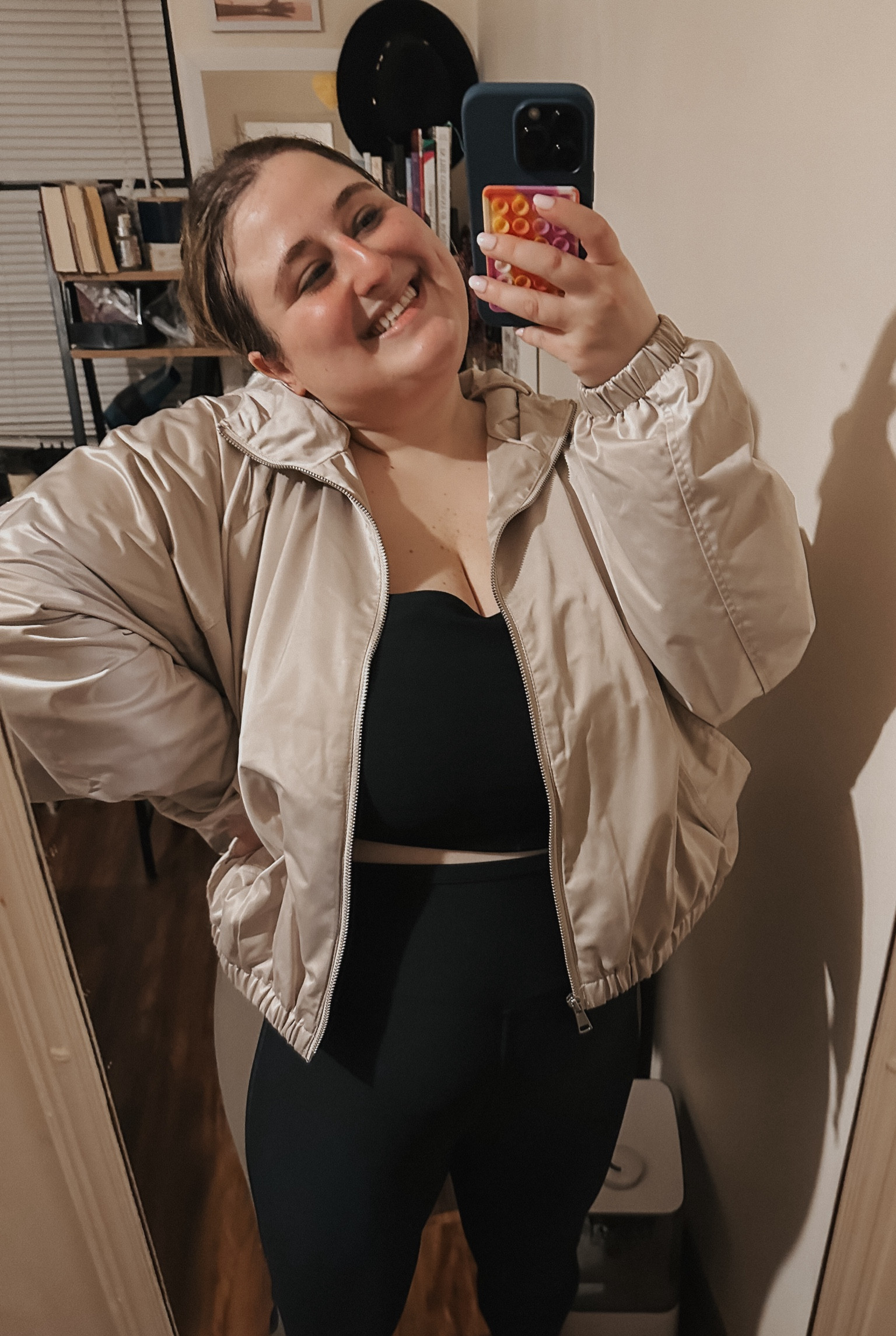 Sweaty Sunday in my favorite Abercrombie set 🫶🏻

This windbreaker is a god-send with its moisture wicking, making it a perfect cover up after sweaty cycling classes!  

#LTKfitness #LTKmidsize