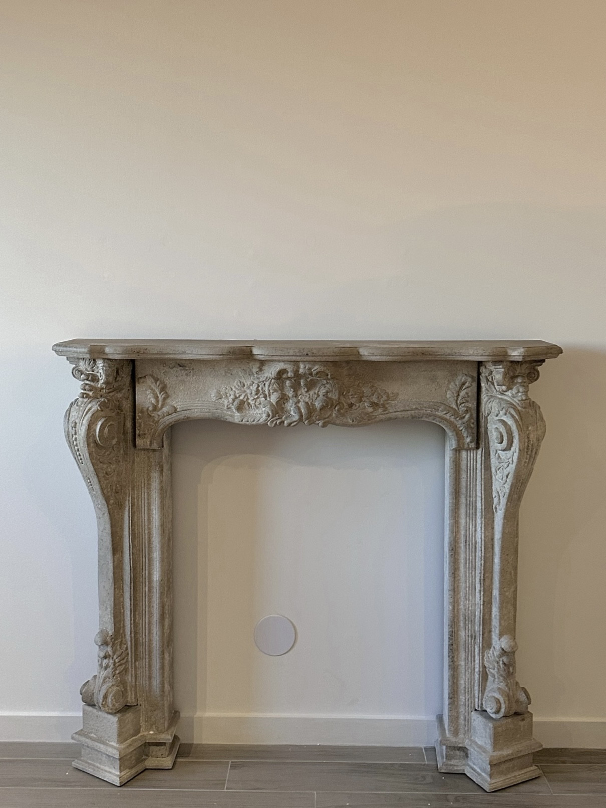 the cutest fireplace mantel🤍🤍

#LTKhome #LTKstyletip