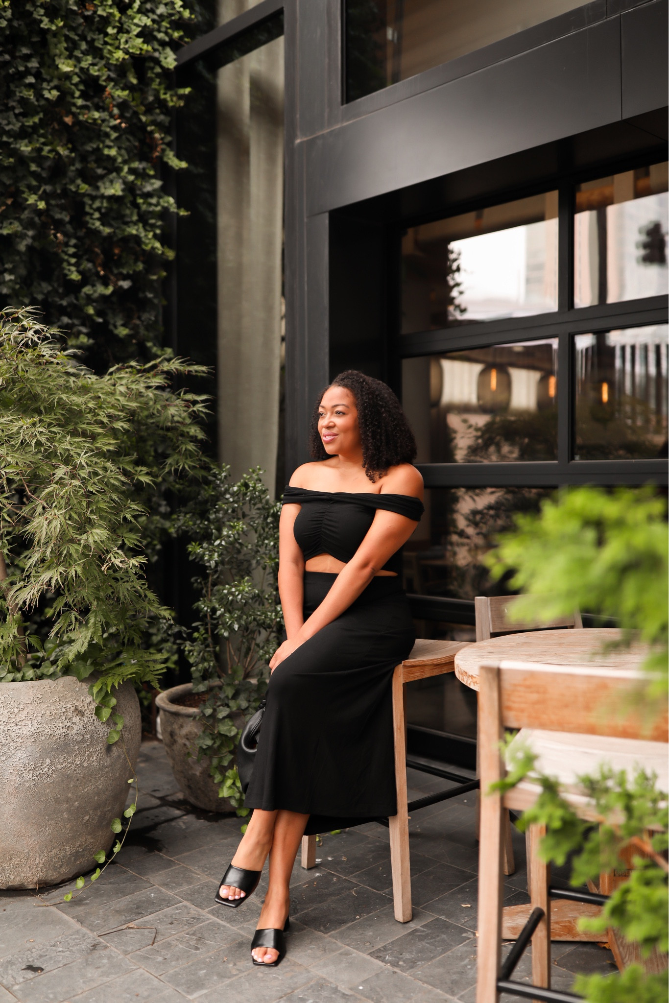 Building something worth the while. 🖤 #Classic 

Classic Black Two Piece: @petalandpup
Location: @1hotelnashville 

#LTKSeasonal #LTKfindsunder100 #LTKmidsize