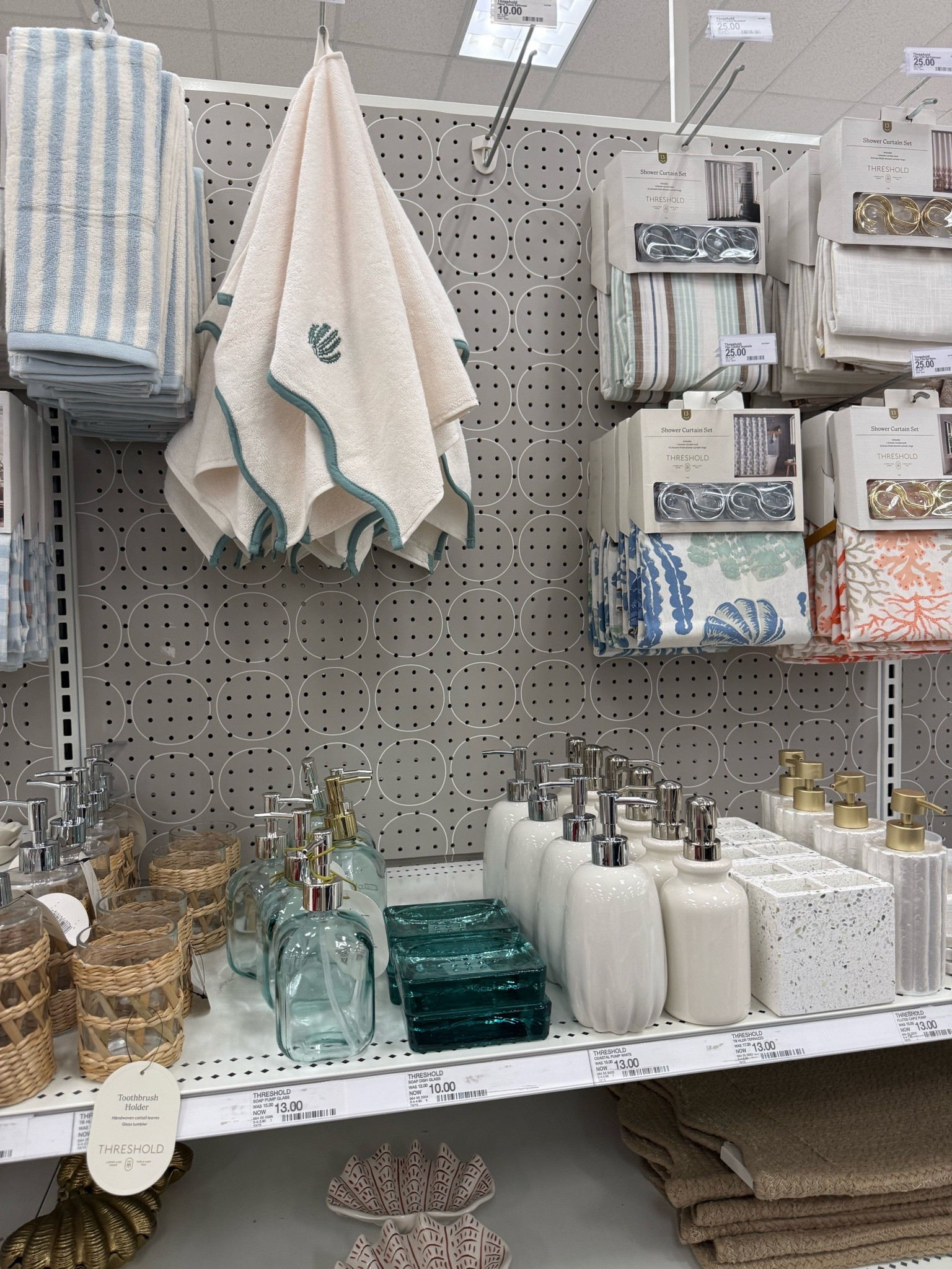 Give your bathroom a summer refresh!