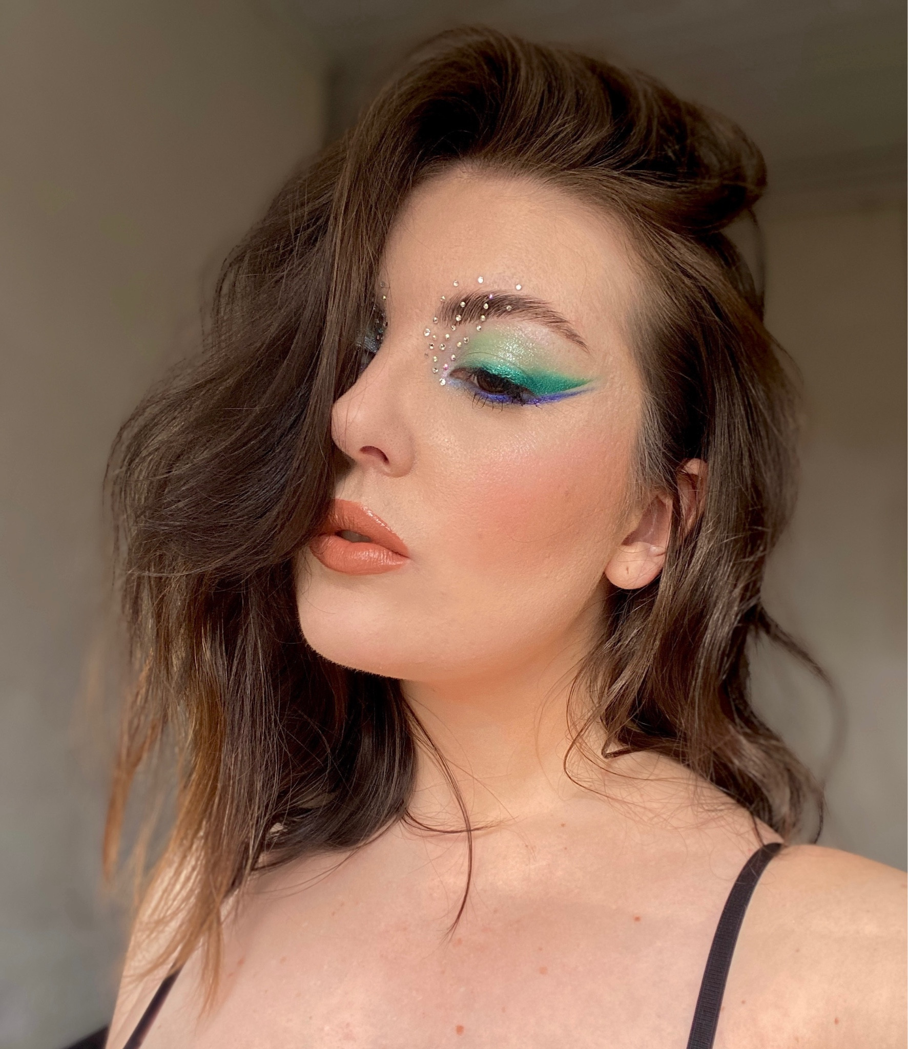 Maquiagem colorida inspirada no signo de peixes. 🩵

#LTKbrasil #LTKbeauty