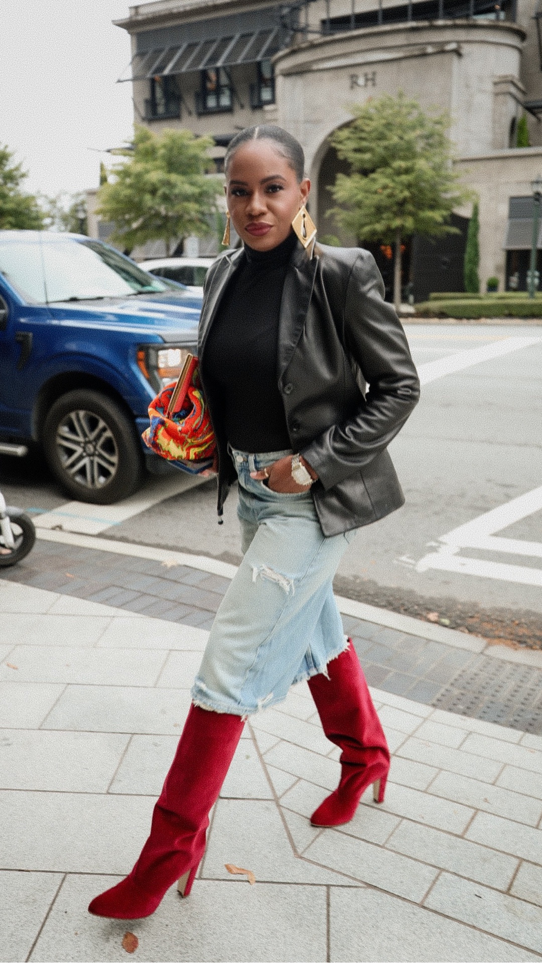 Fall is fashion’s favorite season…

…and here are the only five items you need, along with two fashionable looks to add to your inspo folder.


#LTKOver40