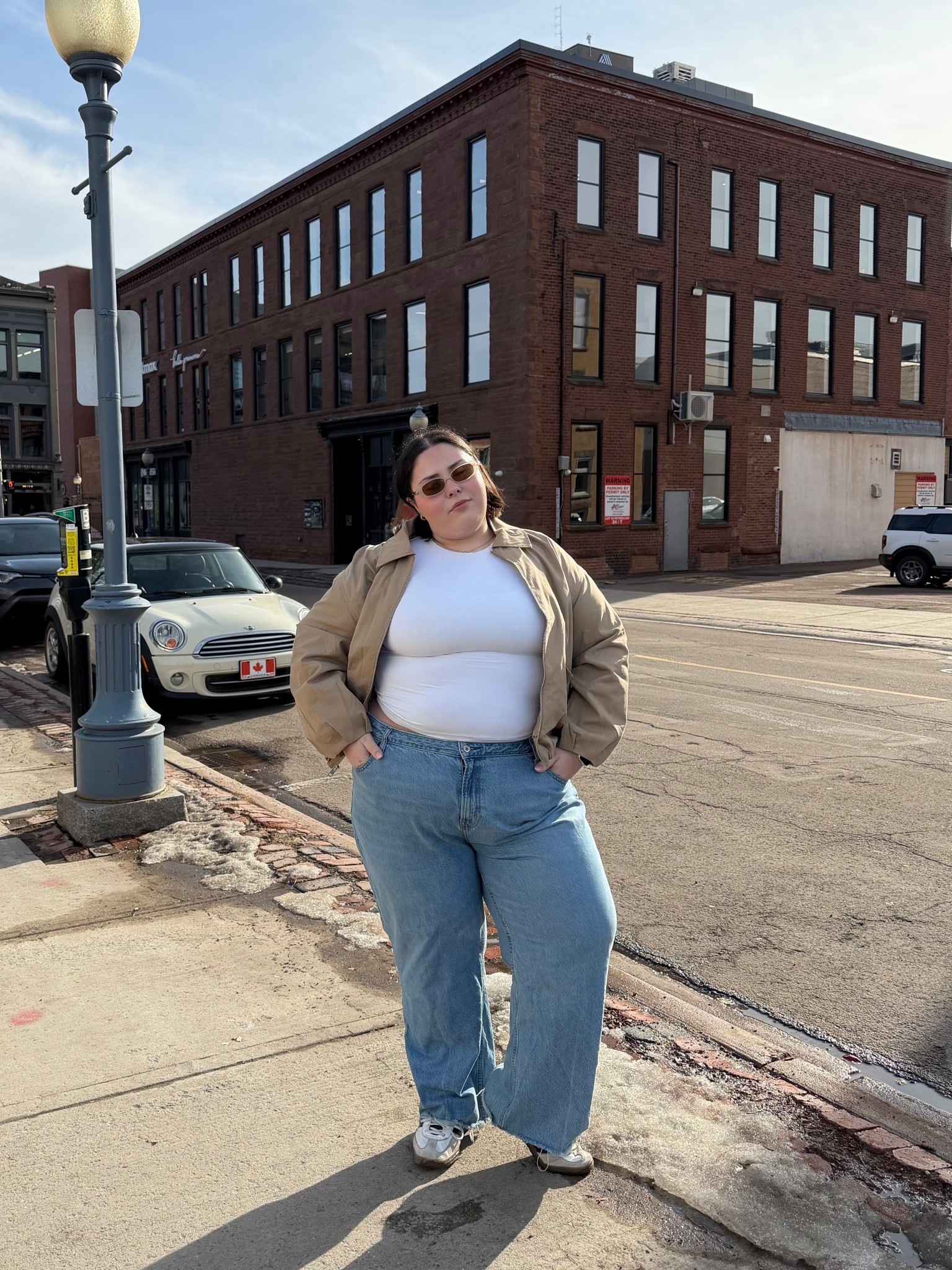 @abercrombie jeans as always💛

#LTKplussize #LTKjeans #LTKcanada