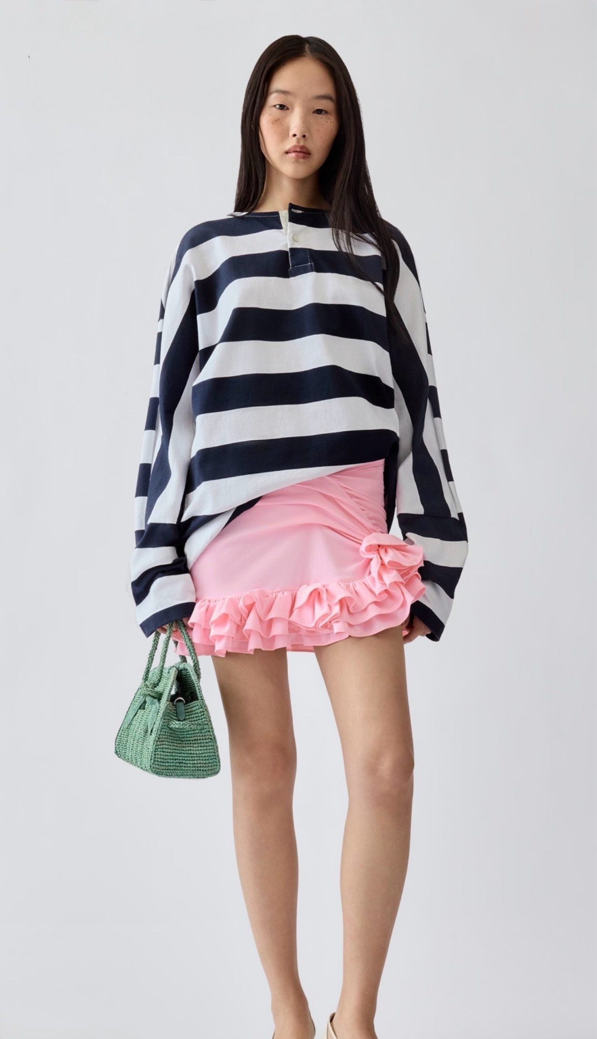 Jacquemus The Playa mini skirt

#LTKActive #LTKSeasonal #LTKTravel