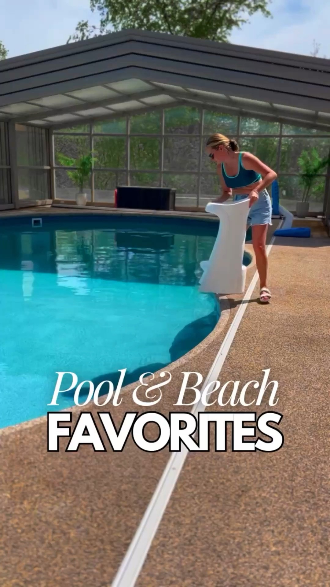 I’ve realized the difference between a chaotic pool day and one you actually enjoy… is the stuff you bring. 🛟🏖️

Nothing fancy, just a few things that make it more comfortable, a little more put together, and honestly easier to stay out there longer. 

Saving these so I don’t forget them when it’s time to open the pool this year! 

Comment SHOP to have all my pool and beach favorites sent straight to your DM’s 💌

#beachdayessentials
#pooldayfavorites
#summerlifestyle
#coastallivingstyle
#outdoorlivingideas
