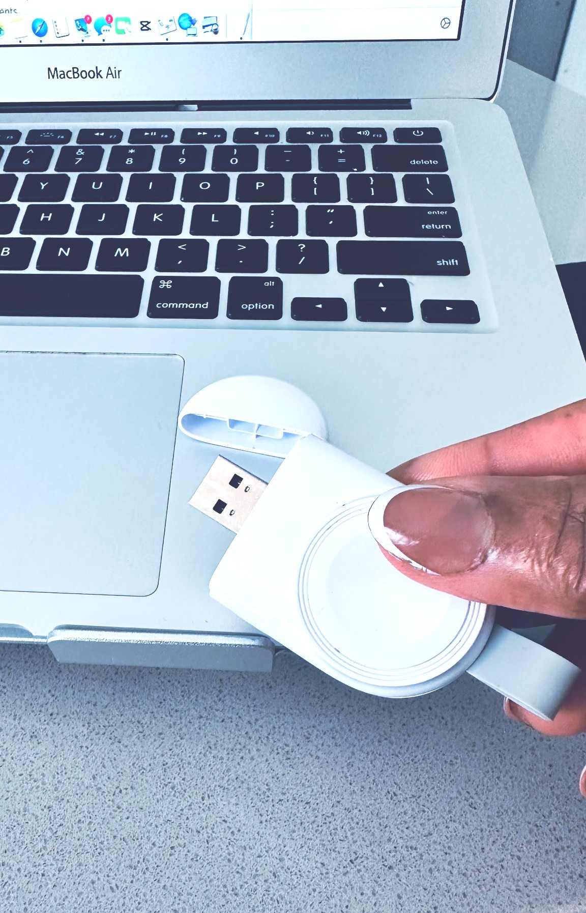 Love my Apple Watch travel charger! It perfect to charge on any computer! 
#iosaccessories #applewatch 