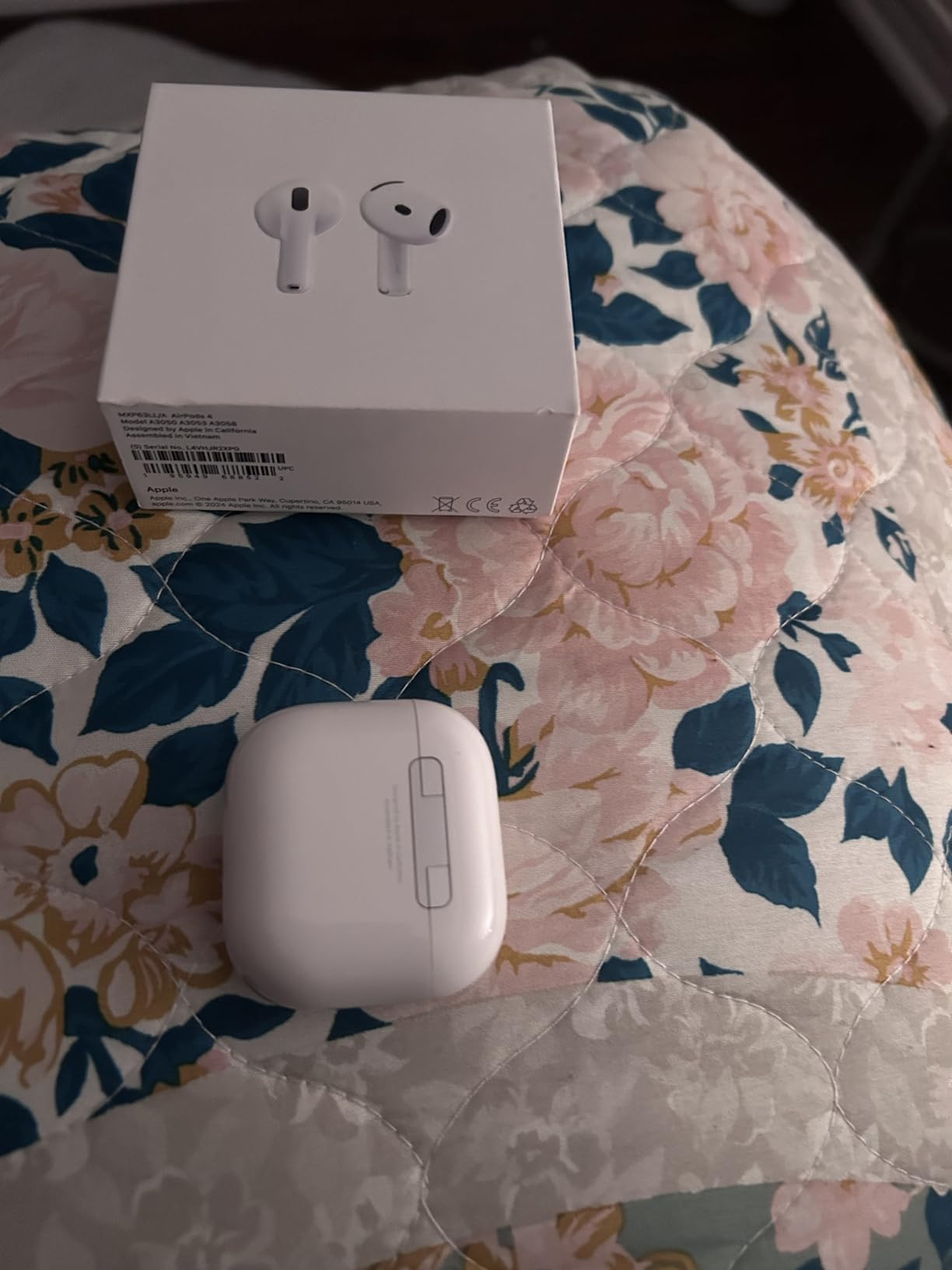 Apple AirPods 4 Wireless Earbuds, Bluetooth Headphones, Personalized Spatial Audio, Sweat and Wat... | Amazon (US)