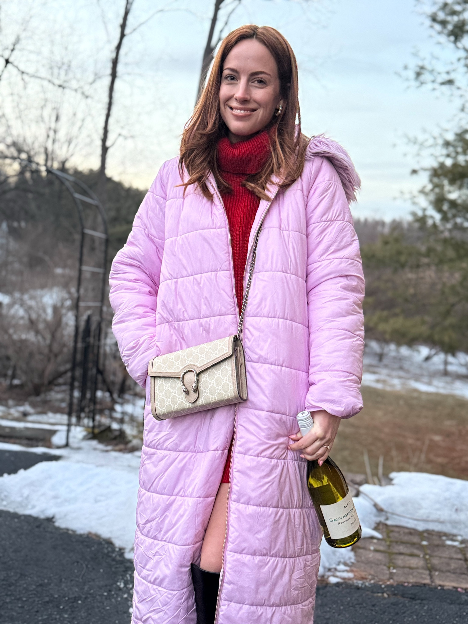 My favorite new coat!!! I sized up to a medium for a baggier fit. 💖