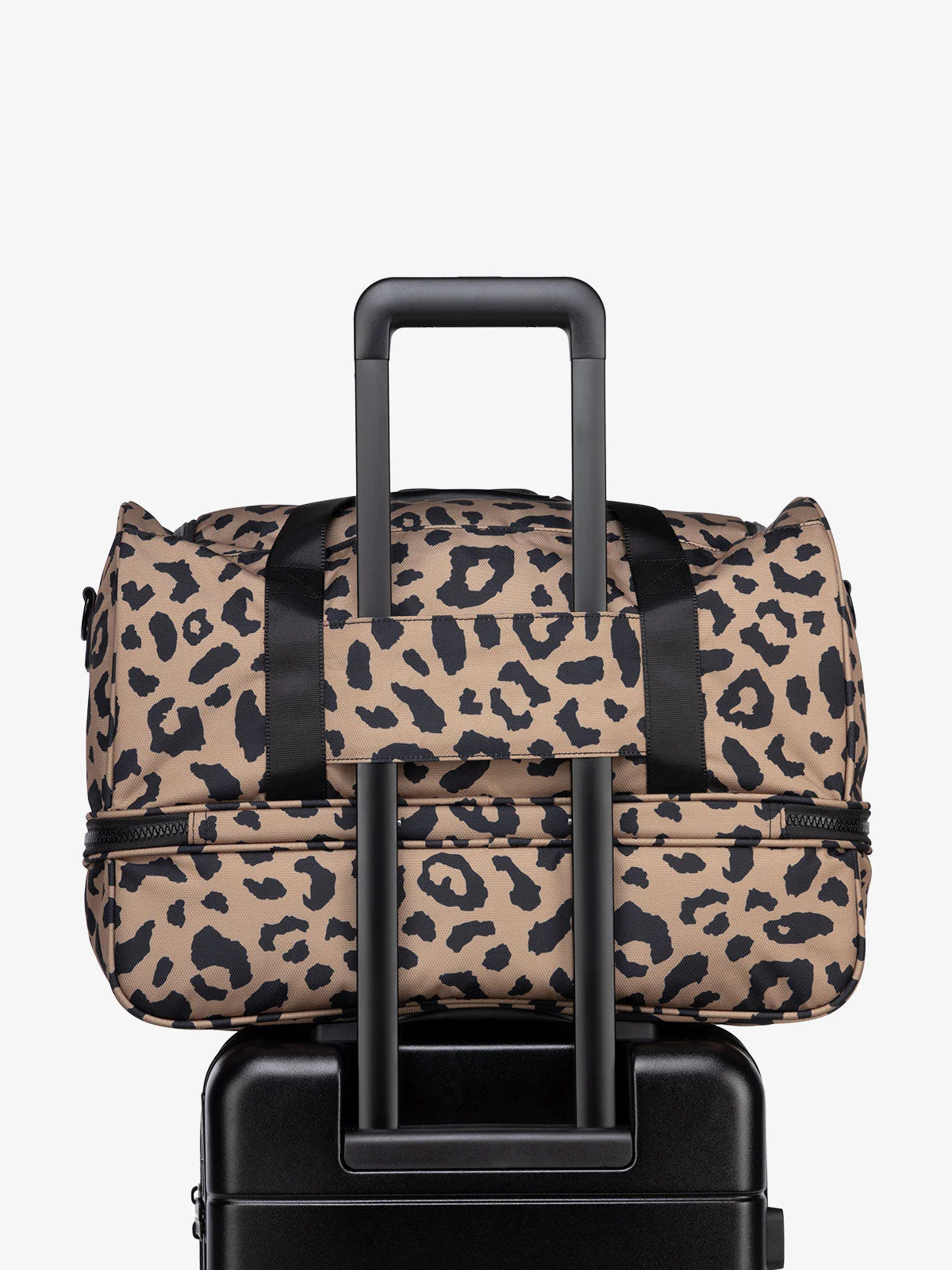 Stevyn Duffel Bag with Shoe Compartment in Cheetah | CALPAK