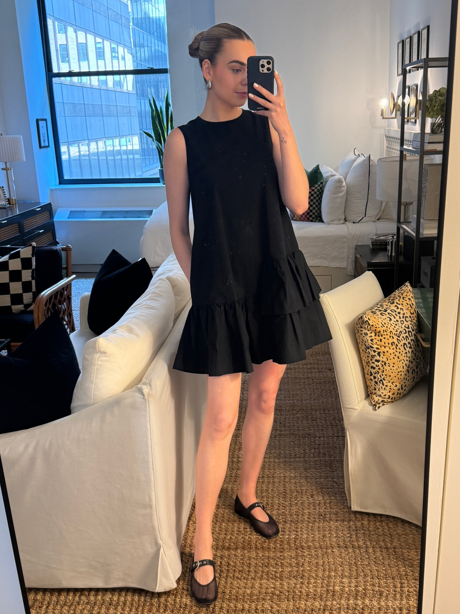 Sharing today’s OFFIT. The dress is old Cos, so linking some similar options that are available on their website now. Might have to order one myself - they are so cute and perfect for the summer months! 

#LTKWorkwear