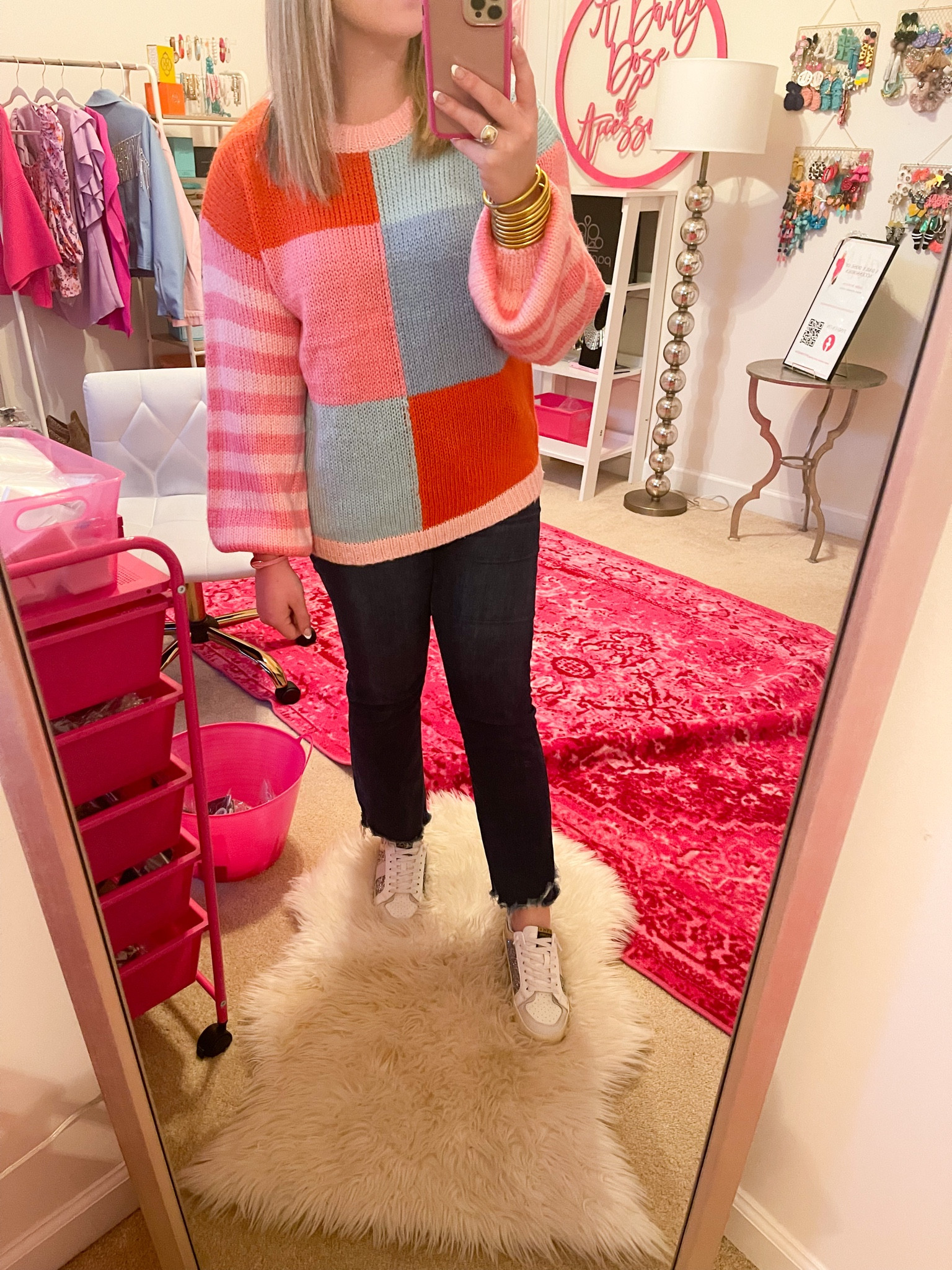 Fun Friday ootd 🥳 To add to the fun, my favorite Loft jeans are 30% off right now and my favorite boutique has SO many cute new arrivals 😍 

#LTKunder50 #LTKstyletip #LTKsalealert