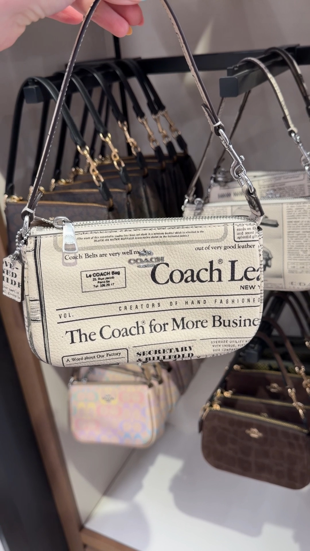 Went to check out the ne collection at the Coach outlet last week and passed many he newspaper print bags u til I learned that they are from real news articles and advertisements from Coach! I knew I had to add one to my collection because it’s like carrying around a chic lil piece of Coach history ❤️
