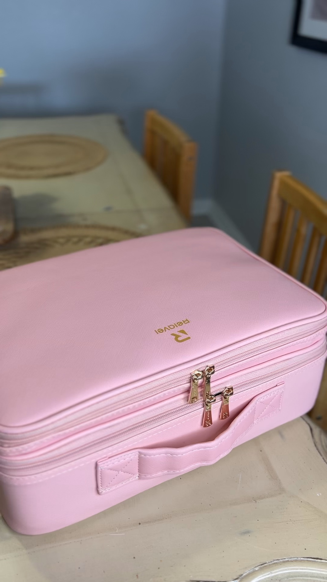 This makeup bag was EXACTLY what I needed to hold all of my gel nail supplies! 🫶🏼💅🏽💕

#nails #gelnails #gelx #nailpoloshorganization #gelpolish #polishorganization #diynails 

#LTKtravel #LTKitbag #LTKbeauty