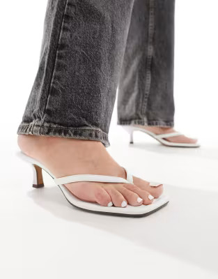 ASOS DESIGN Heatwave toe thong kitten heeled sandals in white | ASOS (Global)