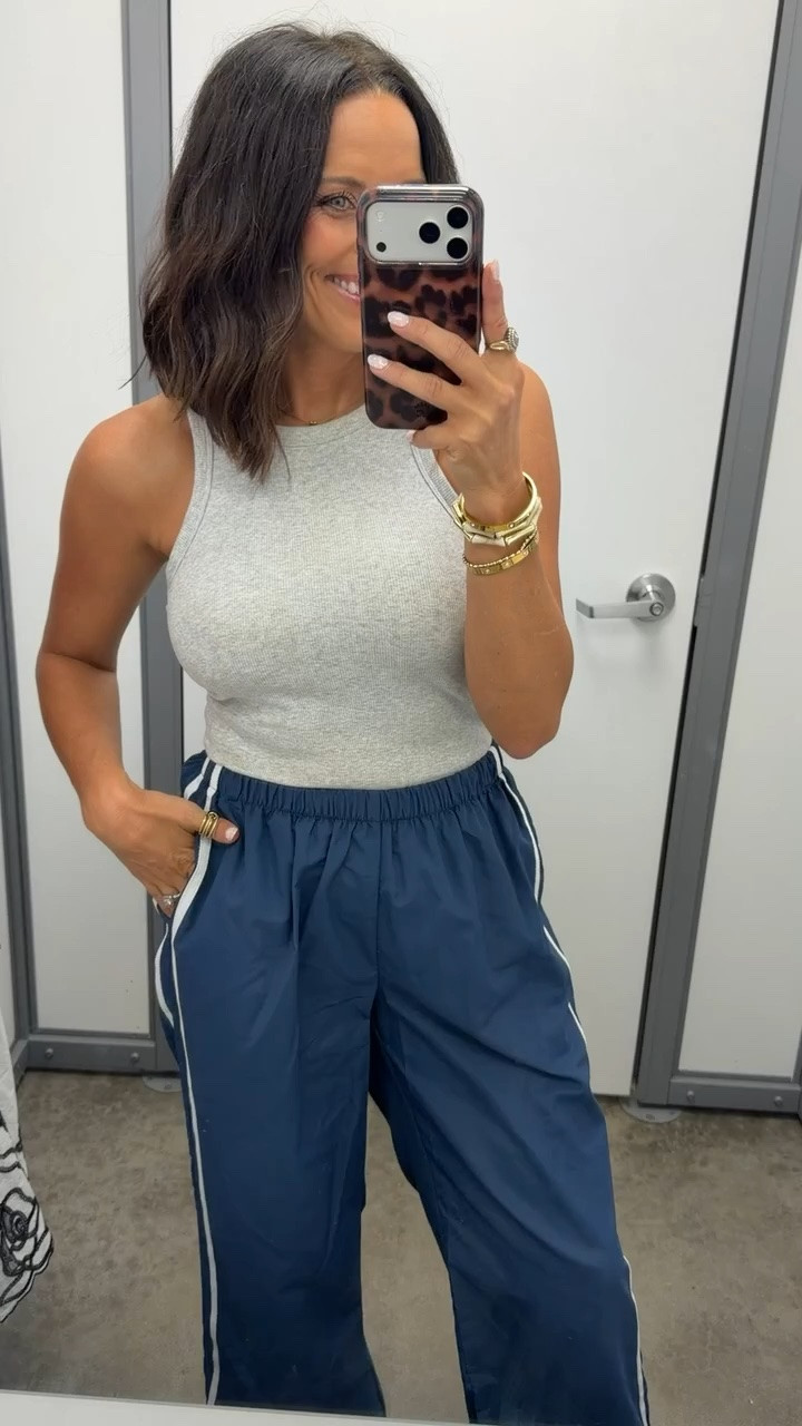 Walmart is seriously coming through with the cute everyday pieces lately 🤎 Wearing an XS!

#WalmartFashion #WalmartFinds #AffordableFashion #WalmartStyle #LTKFinds