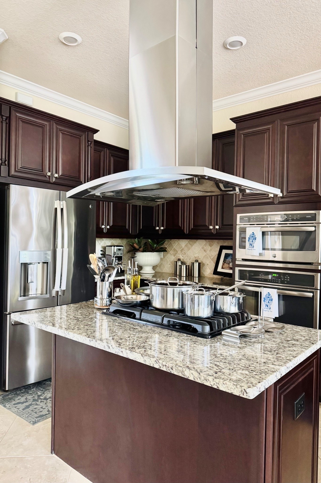 🤎Our timeless & functional kitchen essentials!

Spring Kitchen Refresh | Kitchen Design | Stainless Steel Kitchen Appliances | Kitchen Gadgets | Kitchen Organization | Kitchen Decor |  Home Decor | Stainless Steel Cookware | Amazon Spring Sale


#LTKHome #LTKfoodie