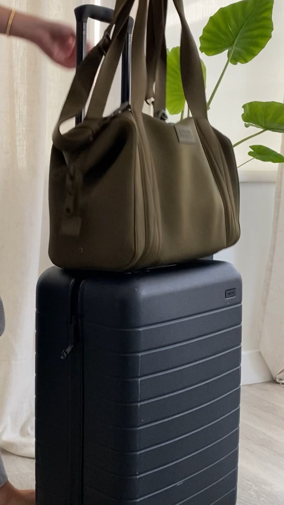My travel essentials: Away Carryon & Dagne Dover Duffle Bag 💕

#LTKTravel #LTKFamily #LTKStyleTip