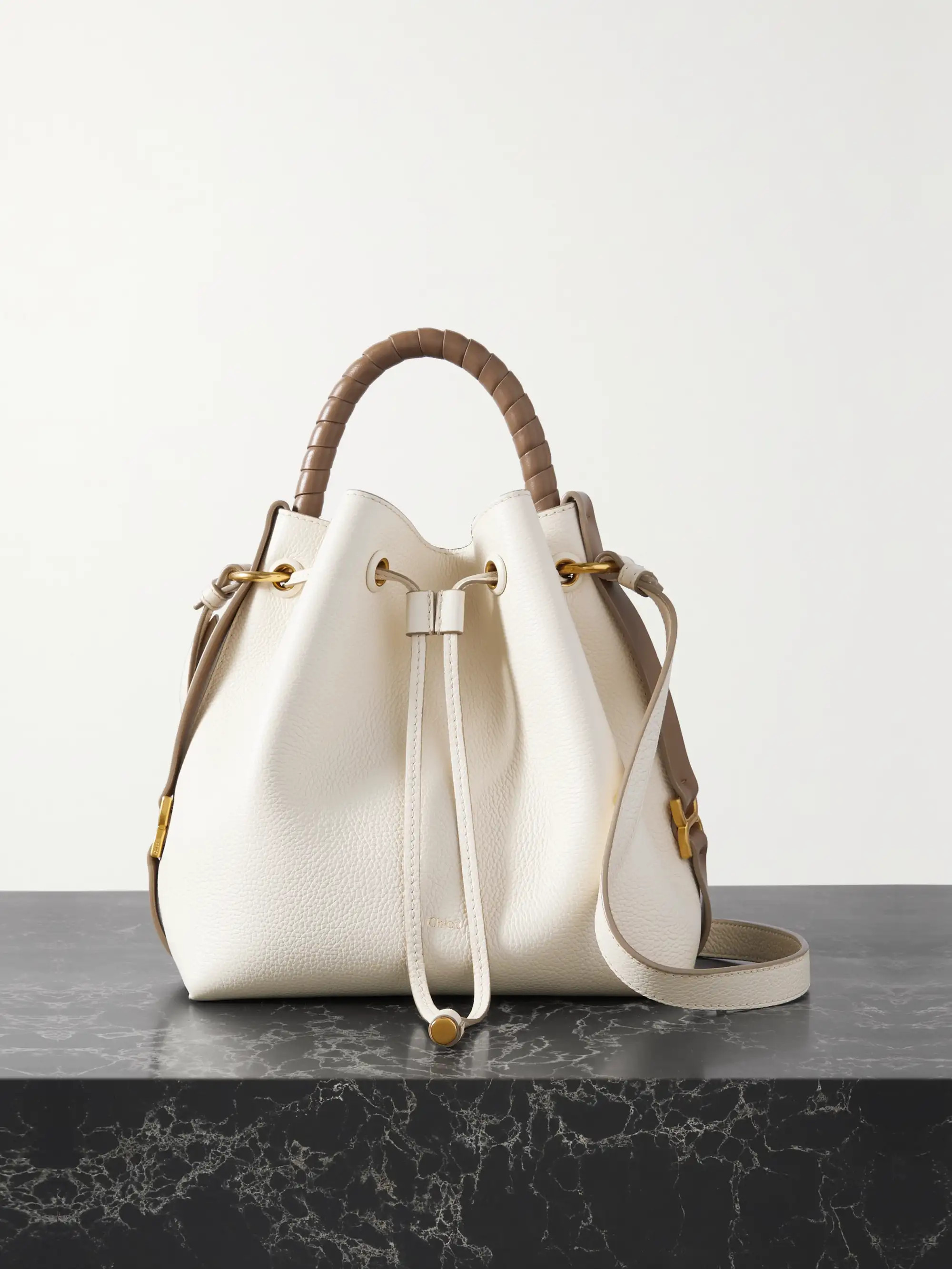 Marcie 双色纹理皮革水桶包 | NET-A-PORTER APAC