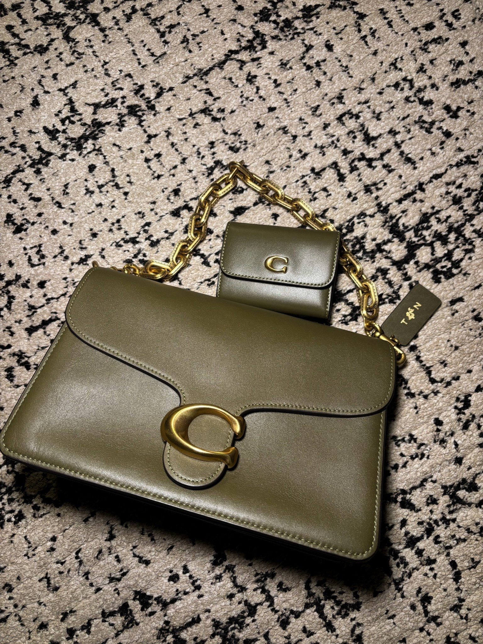 Shop my bag and wallet ✨.

#LTKStyleTip #LTKItBag