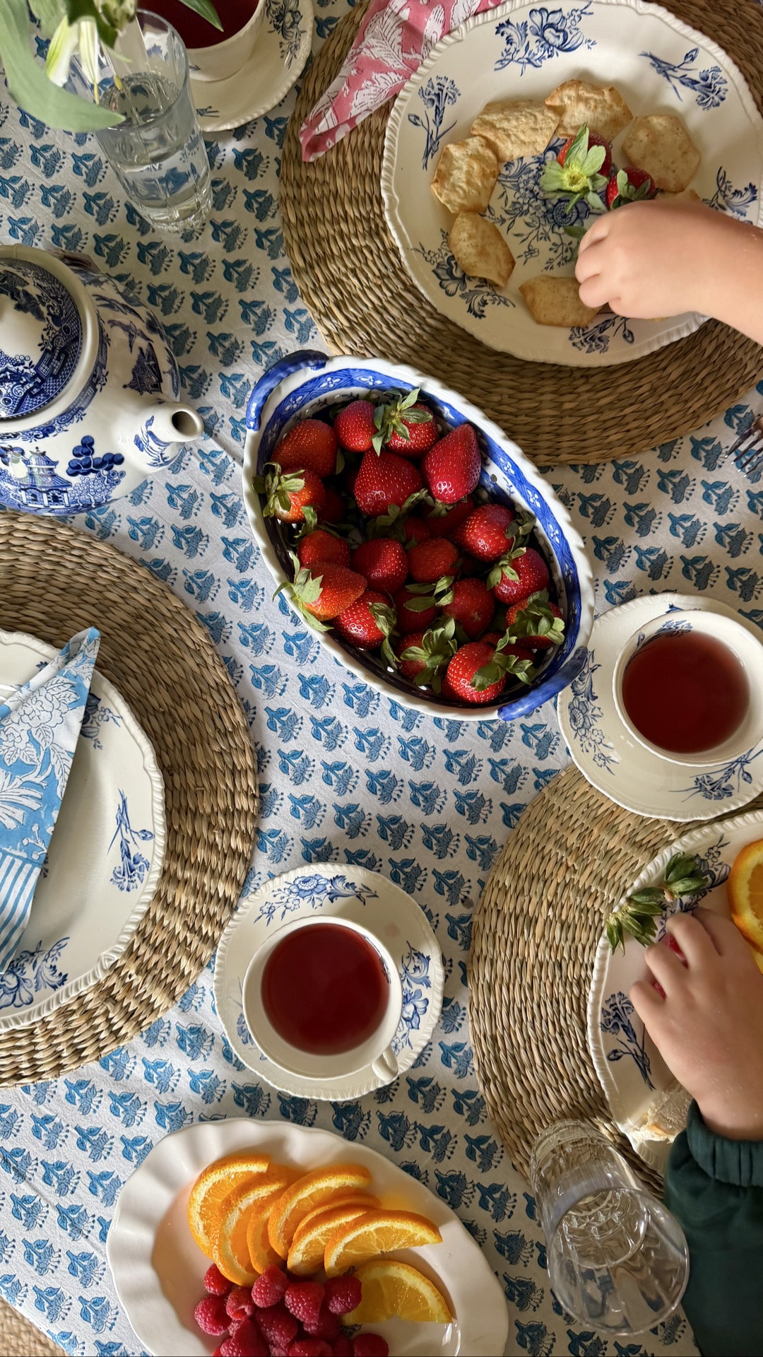 I’ve decided I want to start entertaining more, but it turns out it’s inspired the kids too enjoy fancier meals at home too. Lucy asked for a “tea party lunch” the other day and I knew it would take a little extra set up so I got things ready early. The kids loved it. Table linens are from @cottonprintclub, a newer small business that imports 100% cotton block prints and makes them in basically any size you could want, and so many pretty colors and prints. This tablecloth is a substantial cotton, and the napkins are so soft! I got the mix of pretty colors and of course gave Lucy the pink.
