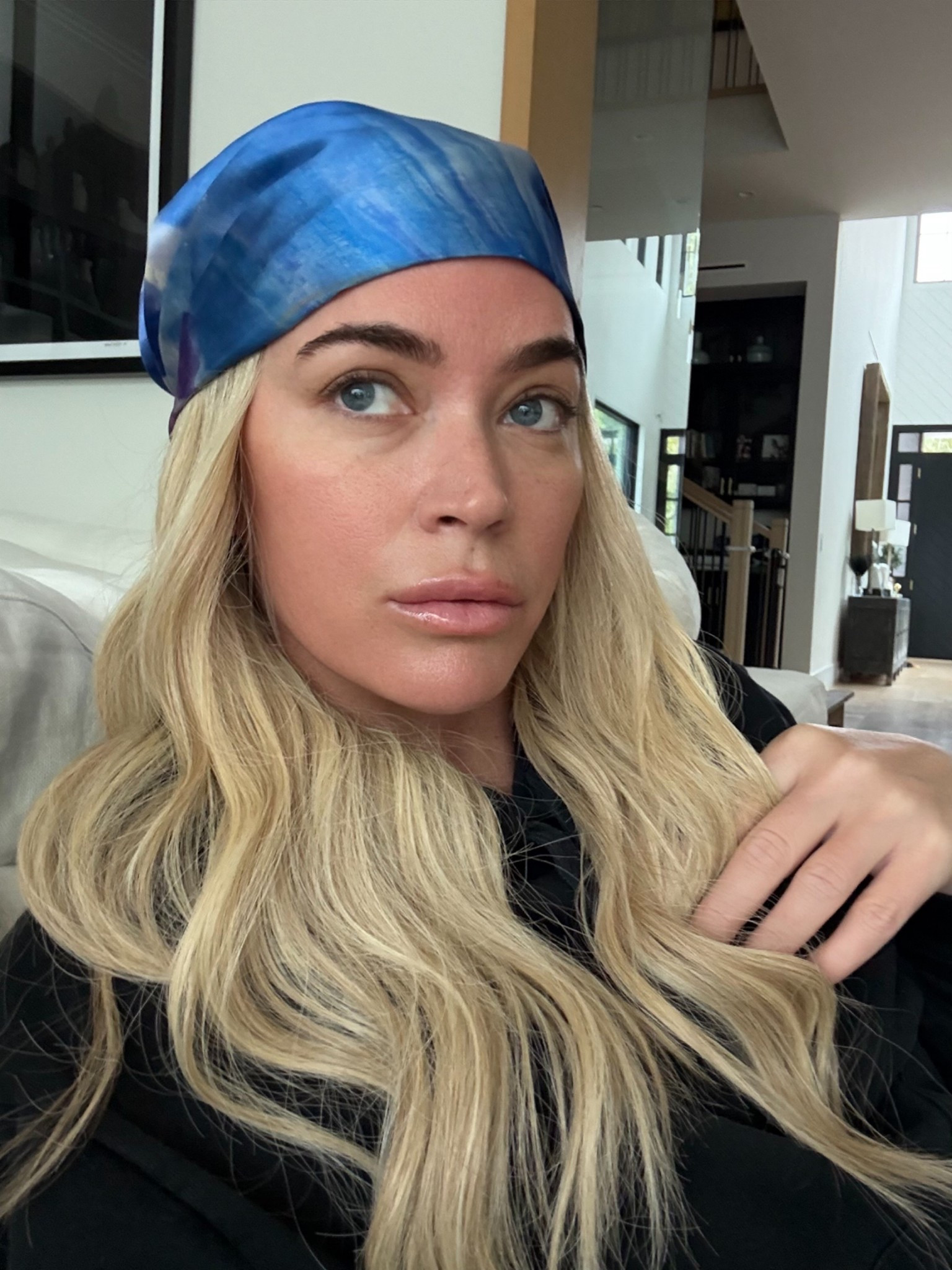 Loving a head scarf lately  

#LTKStyleTip